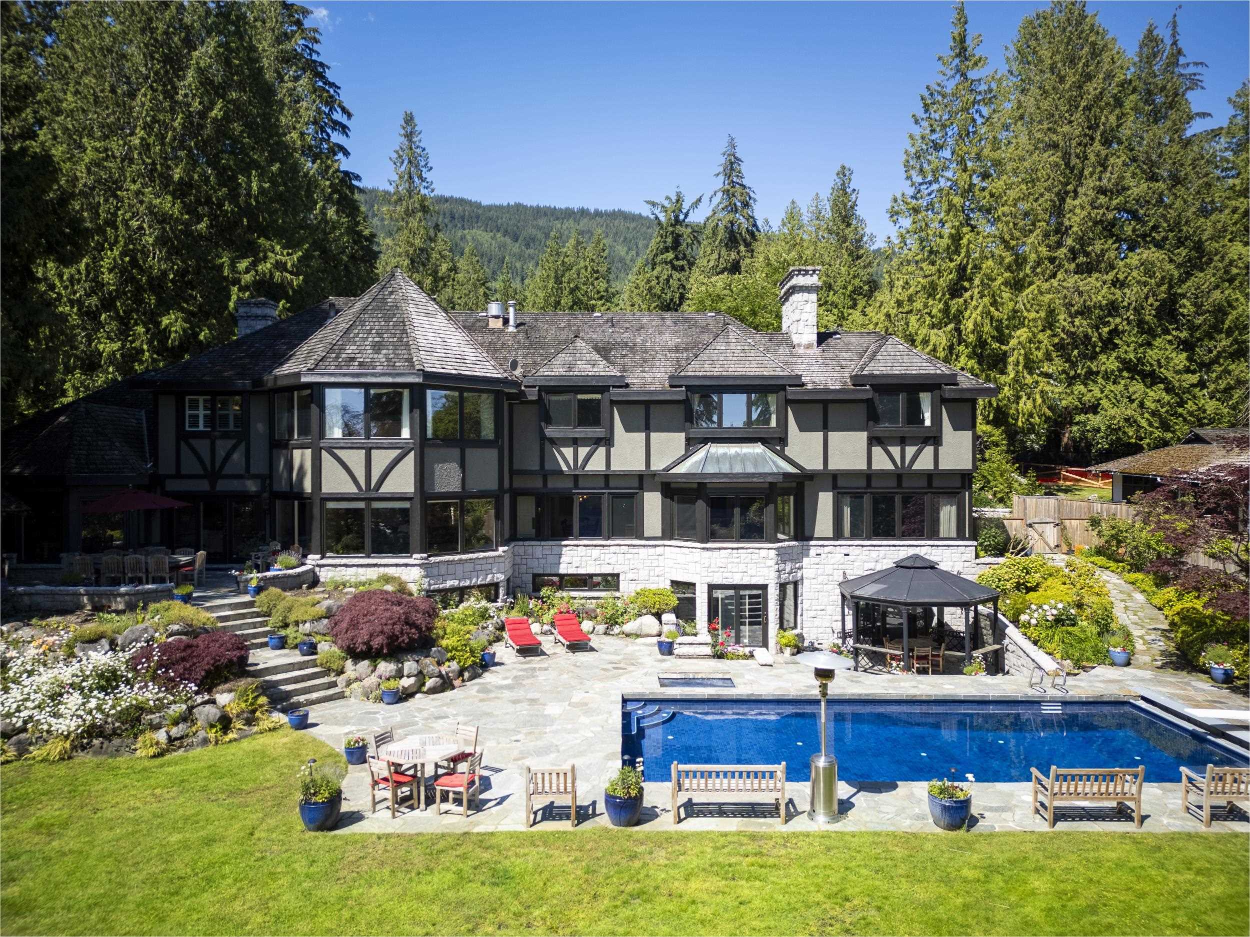 Listing image of 2980 PALMERSTON AVENUE