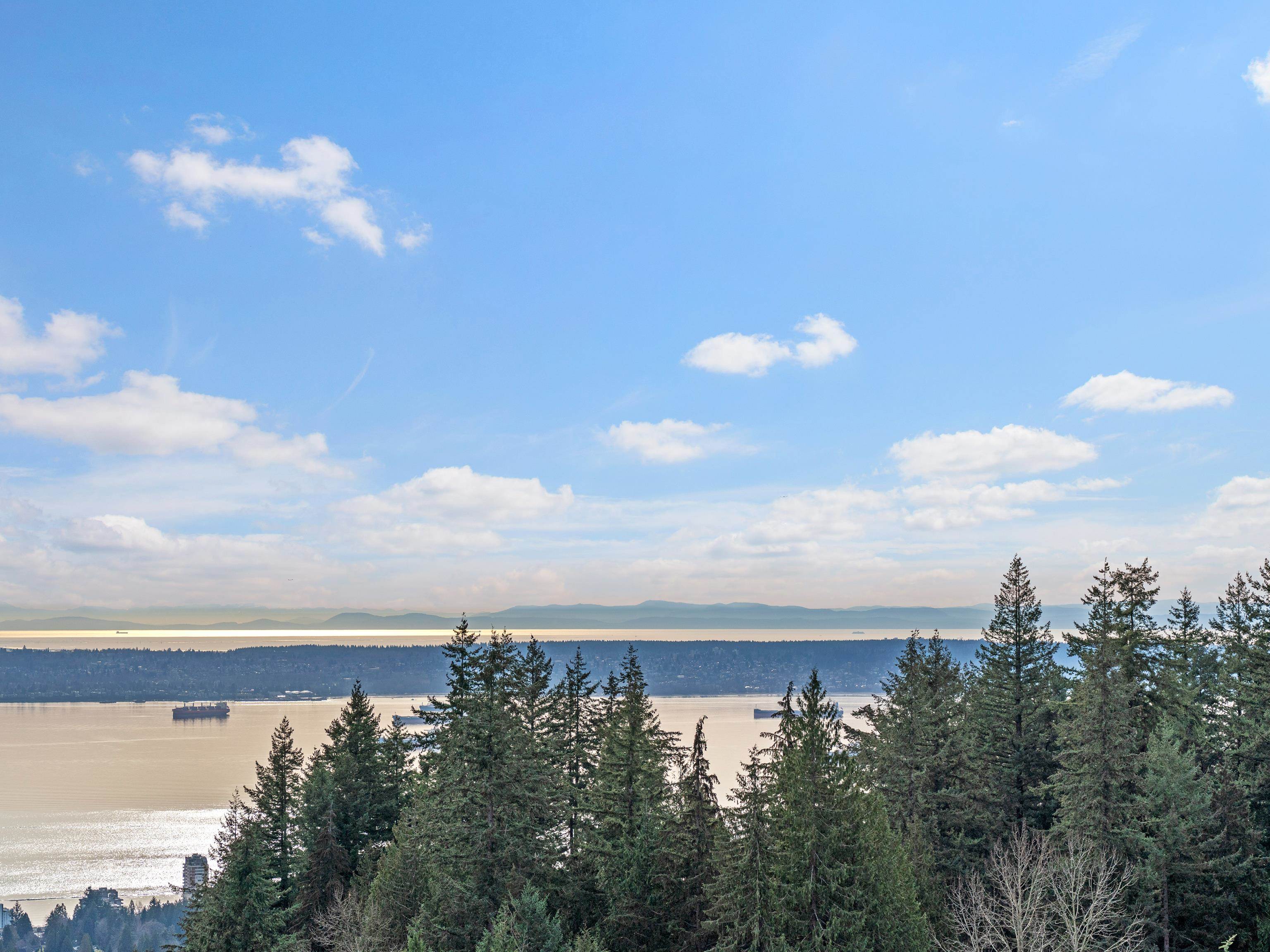 Listing image of 1370 WHITBY ROAD