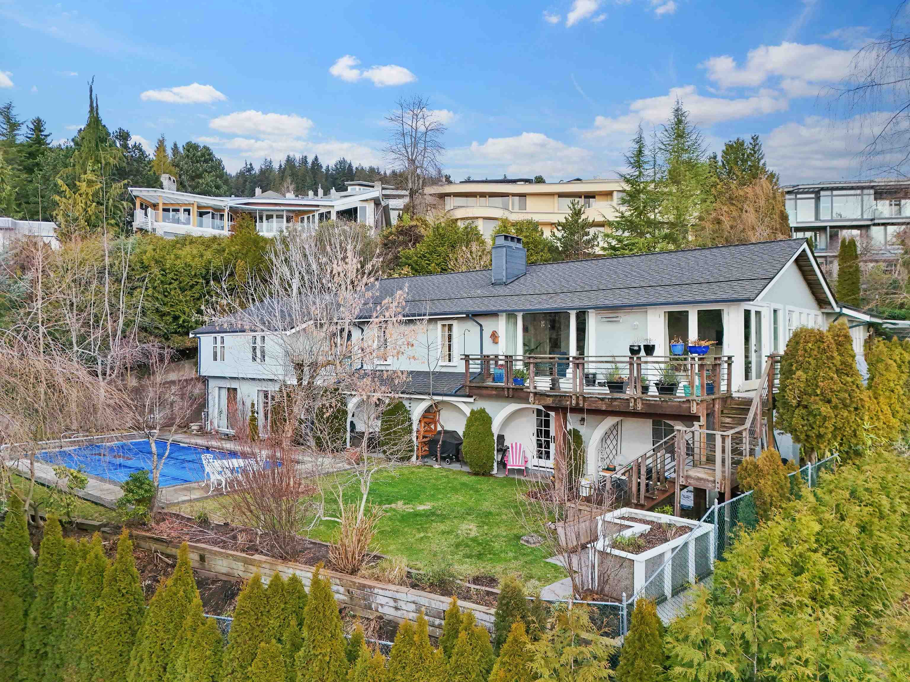 Listing image of 1370 WHITBY ROAD