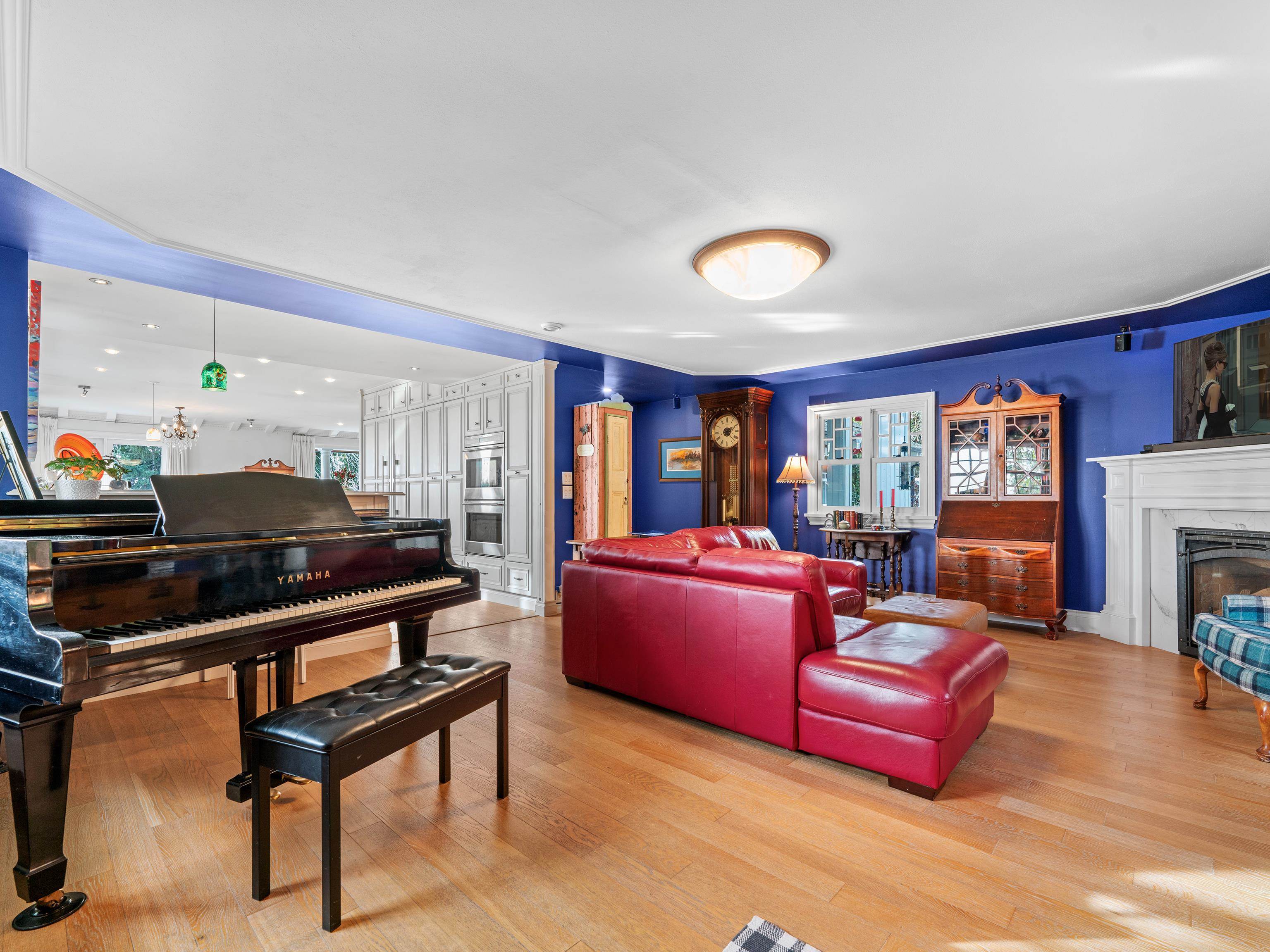 Listing image of 1370 WHITBY ROAD