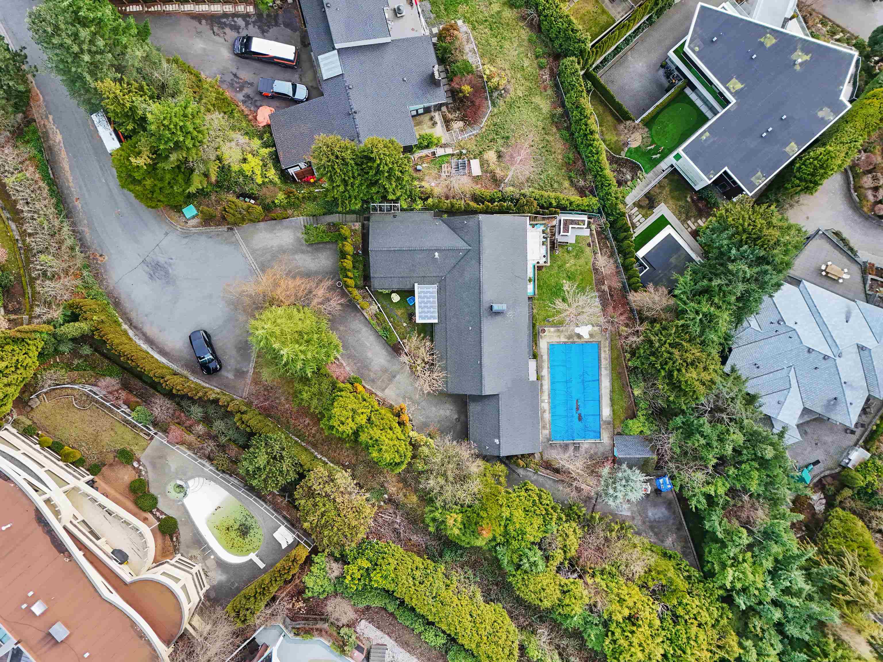 Listing image of 1370 WHITBY ROAD