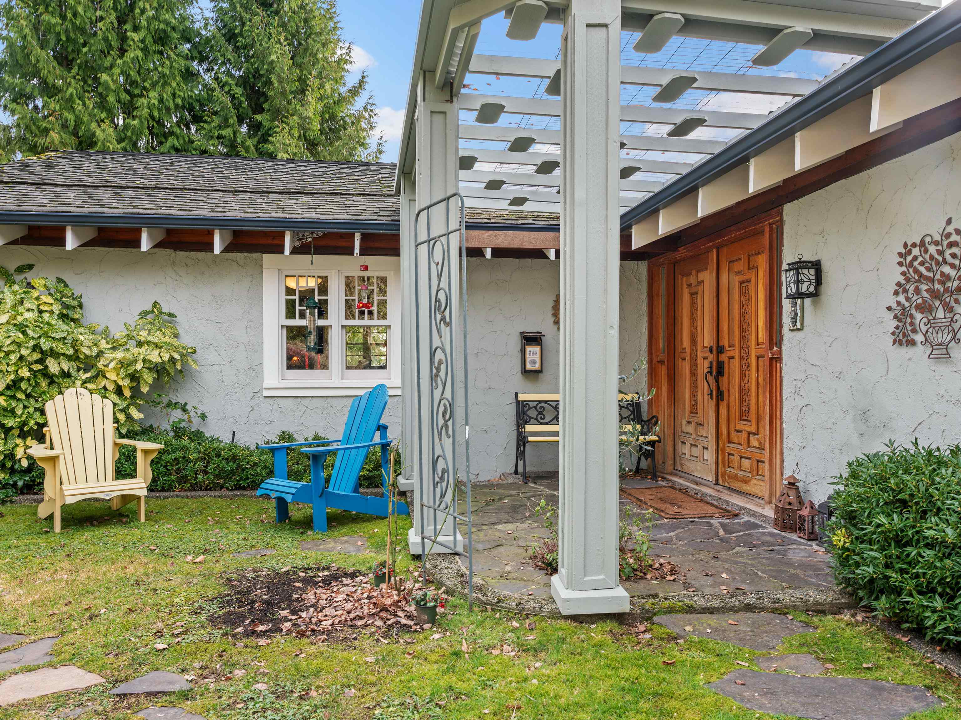 Listing image of 1370 WHITBY ROAD