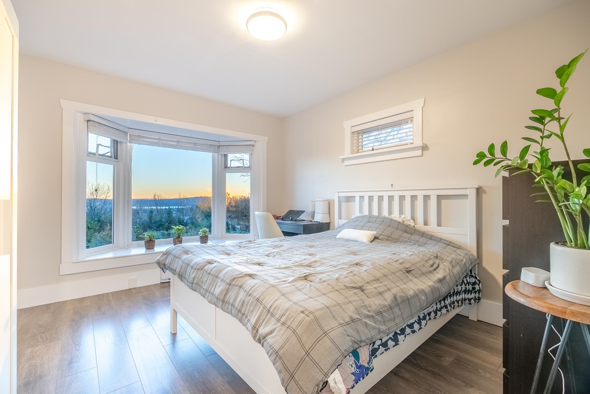 Listing image of 1275 W KEITH ROAD