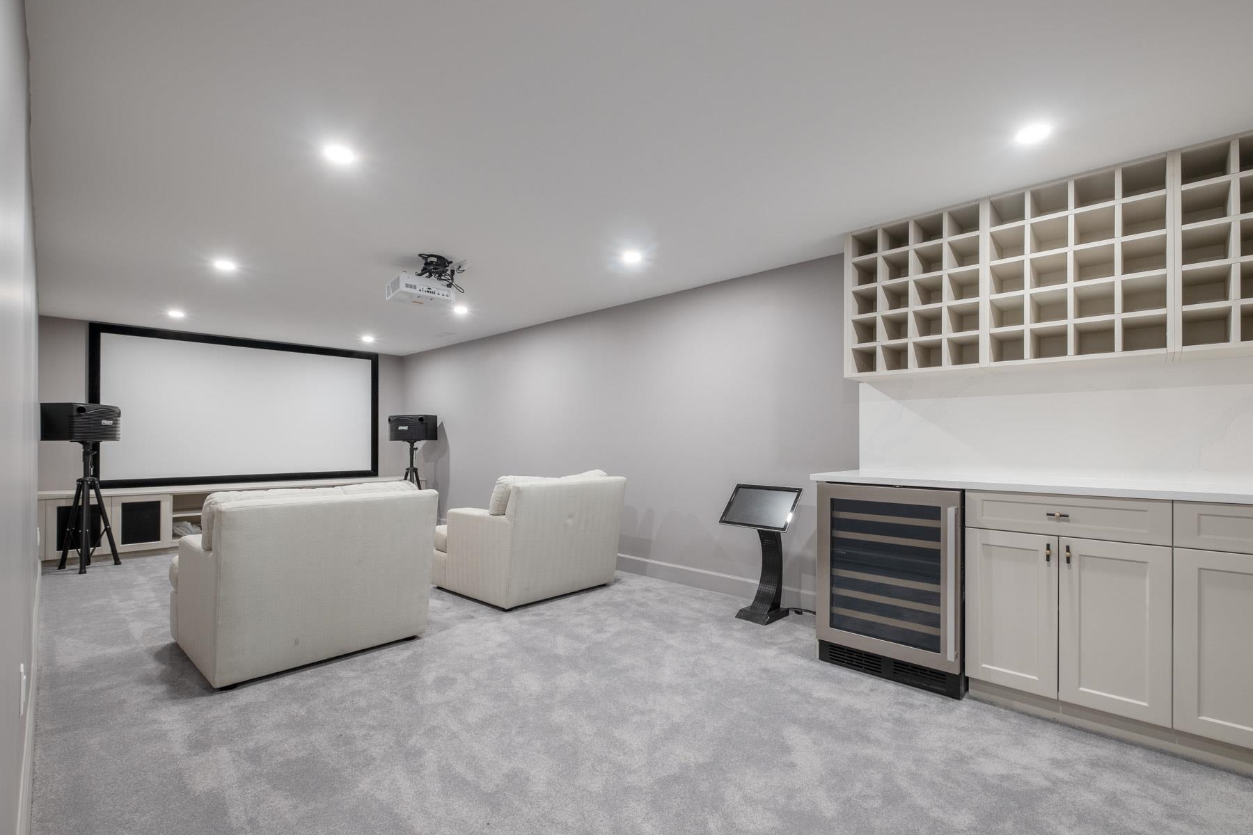 Listing image of 2523 WESTHILL DRIVE