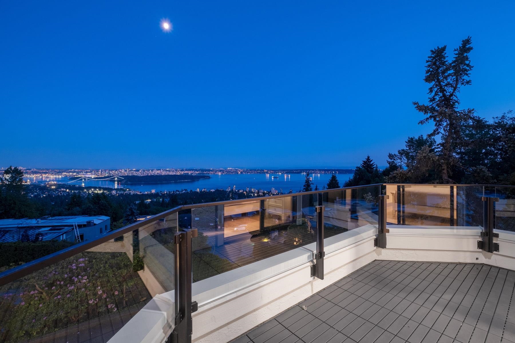 Listing image of 2523 WESTHILL DRIVE