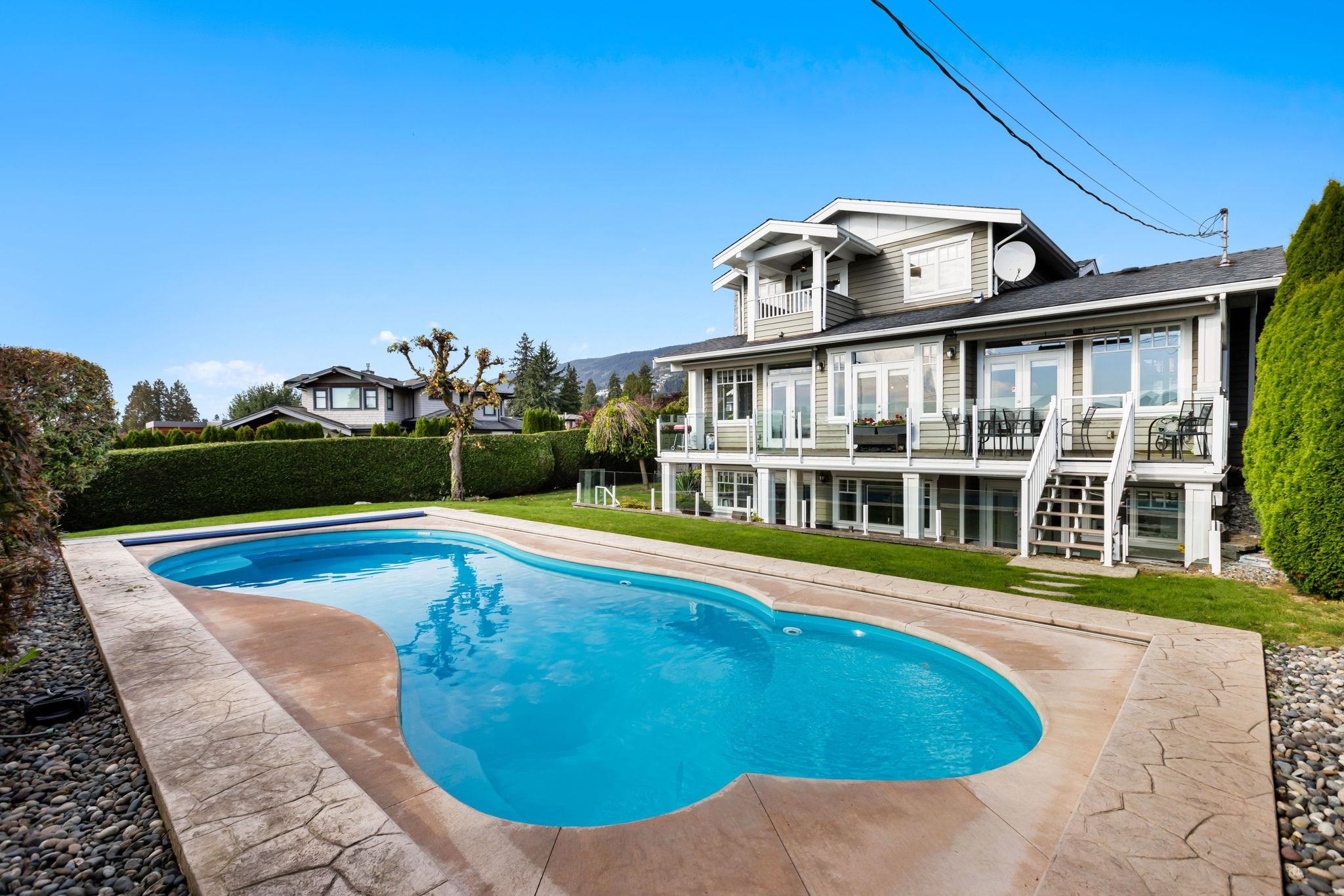 Listing image of 1197 FULTON AVENUE