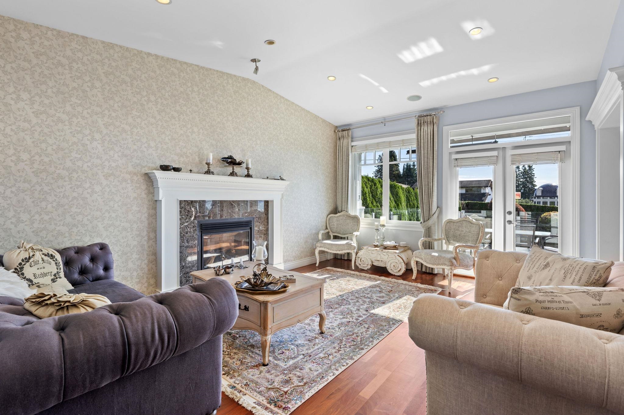 Listing image of 1197 FULTON AVENUE