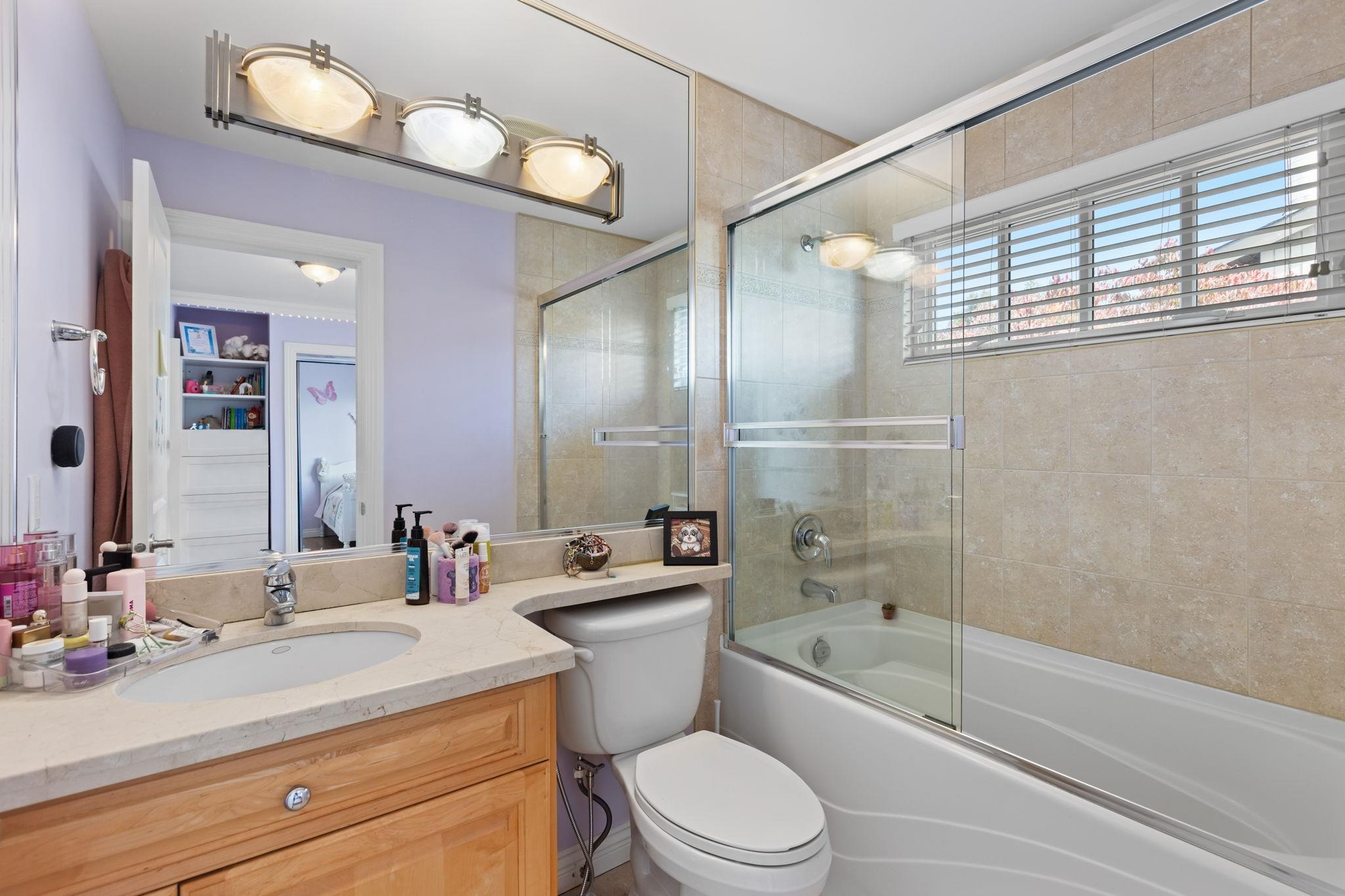 Listing image of 1197 FULTON AVENUE