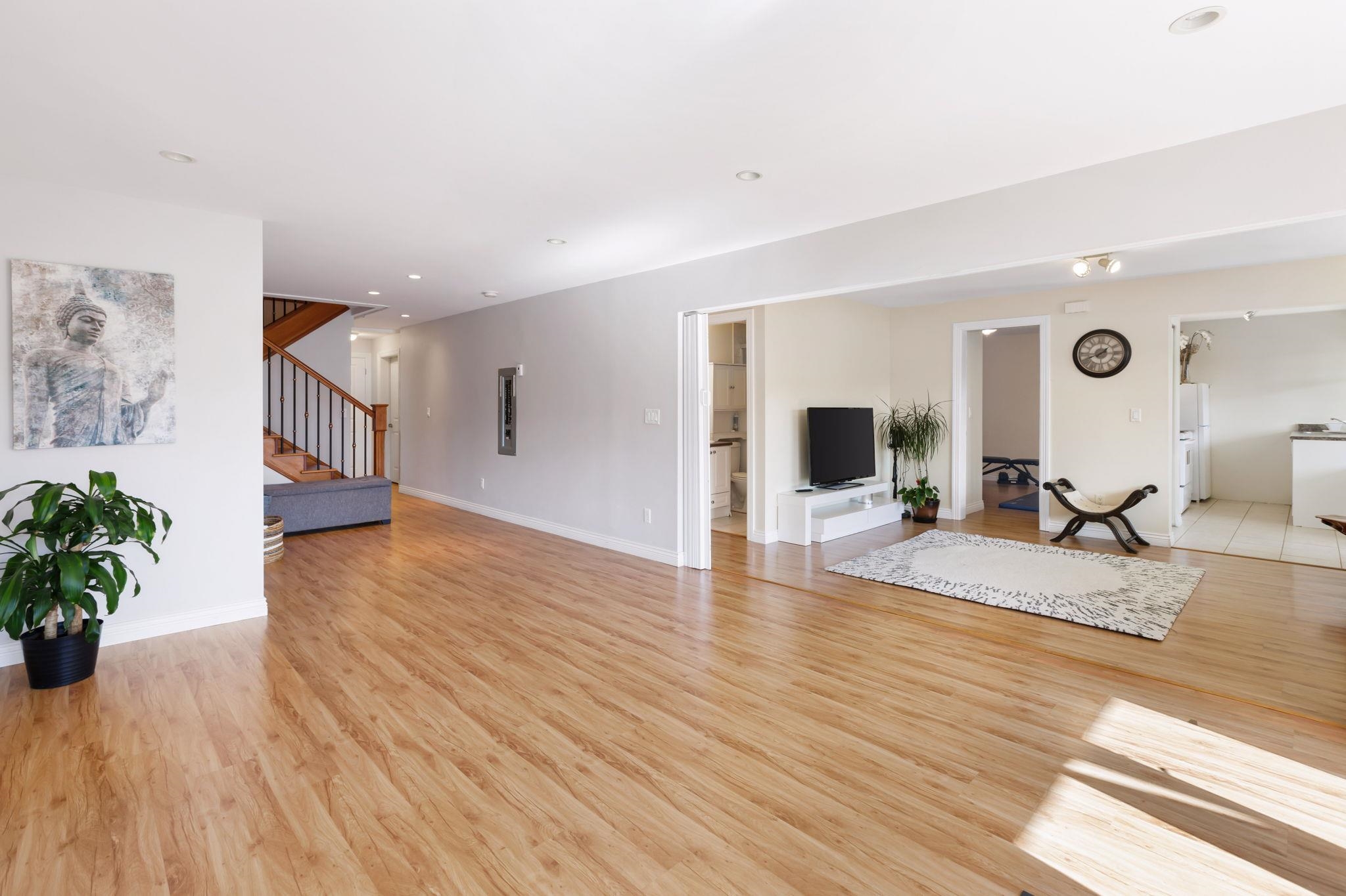 Listing image of 1197 FULTON AVENUE