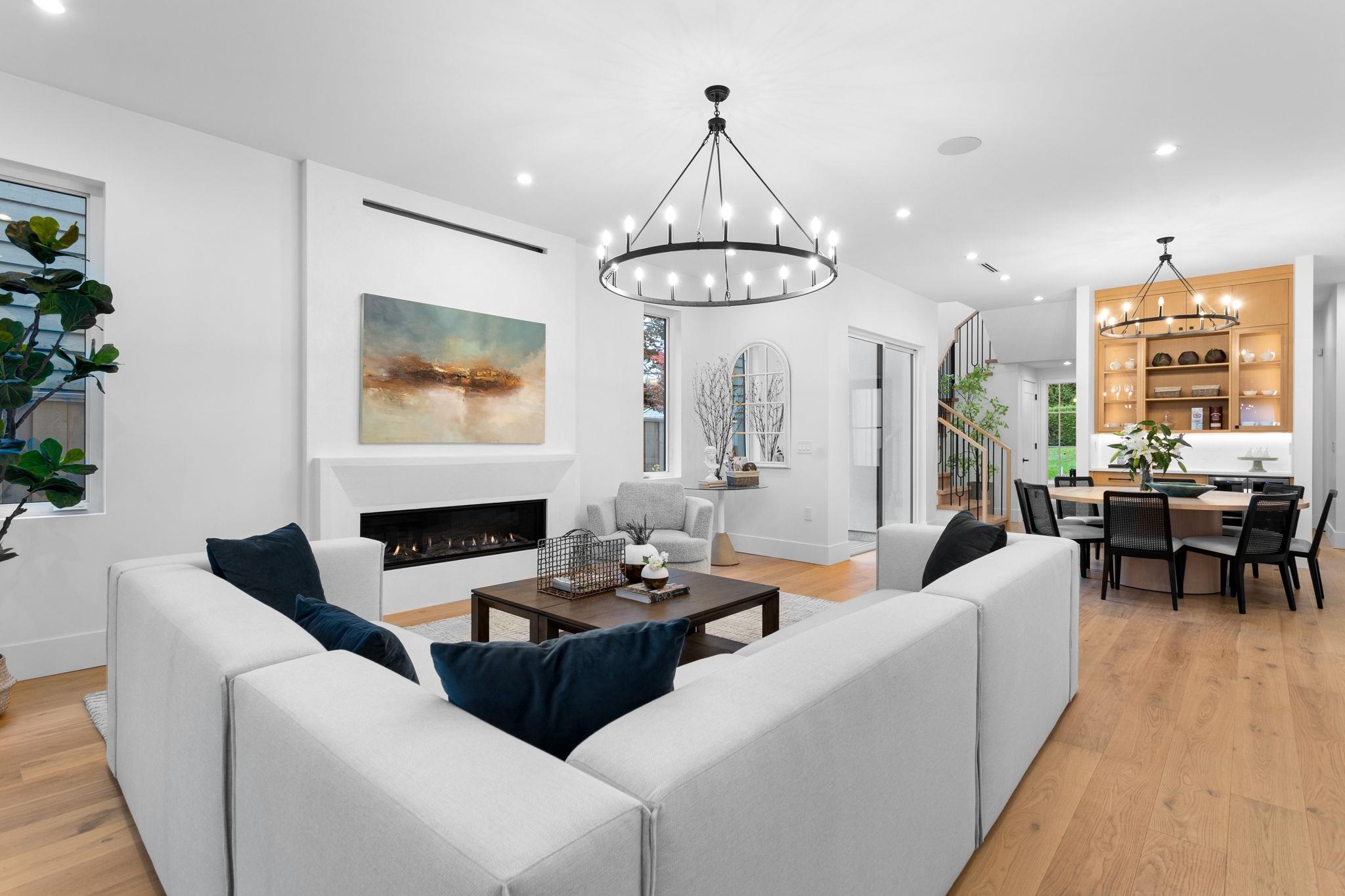 Listing image of 1204 GLADSTONE AVENUE