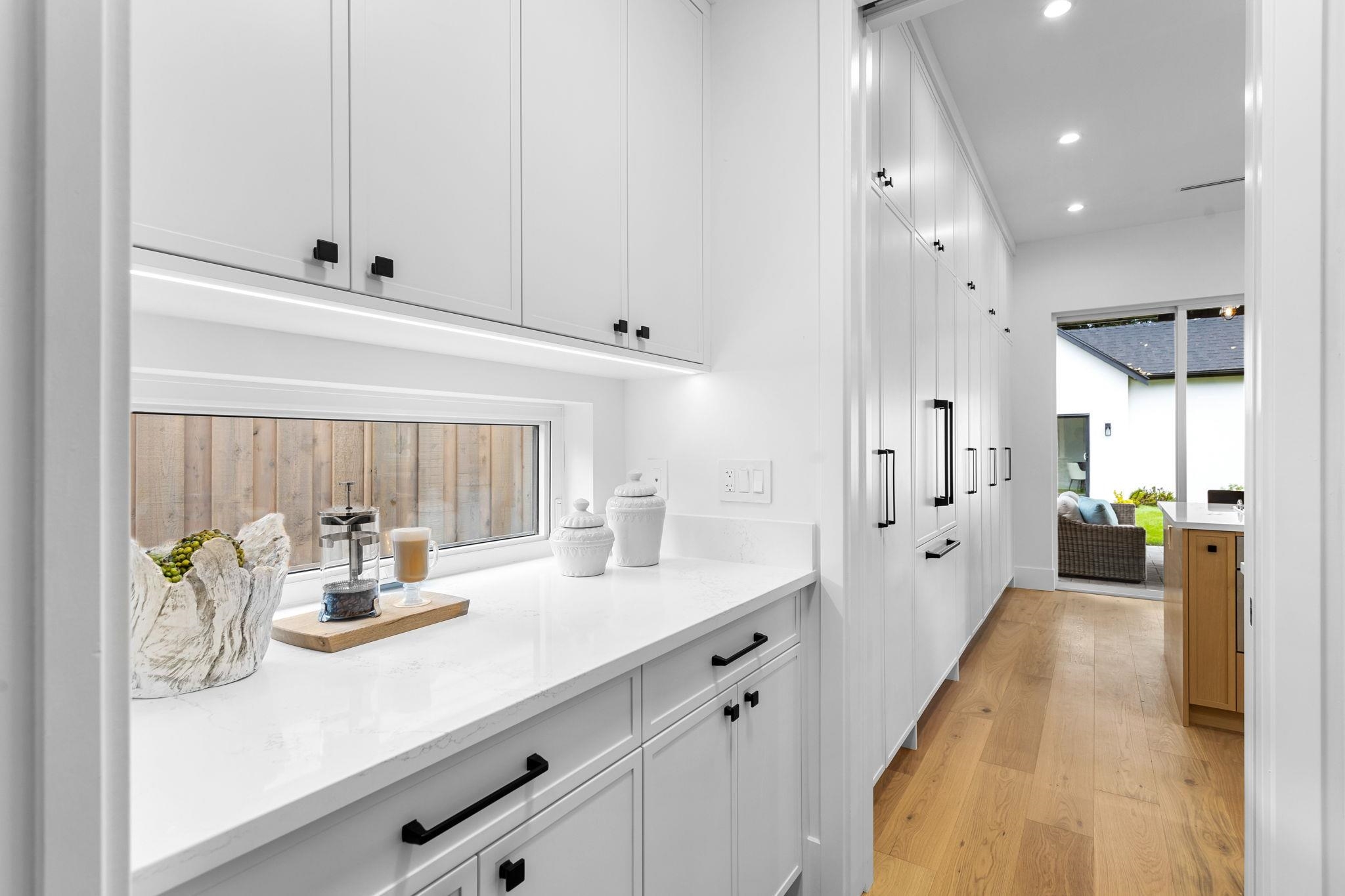 Listing image of 1204 GLADSTONE AVENUE