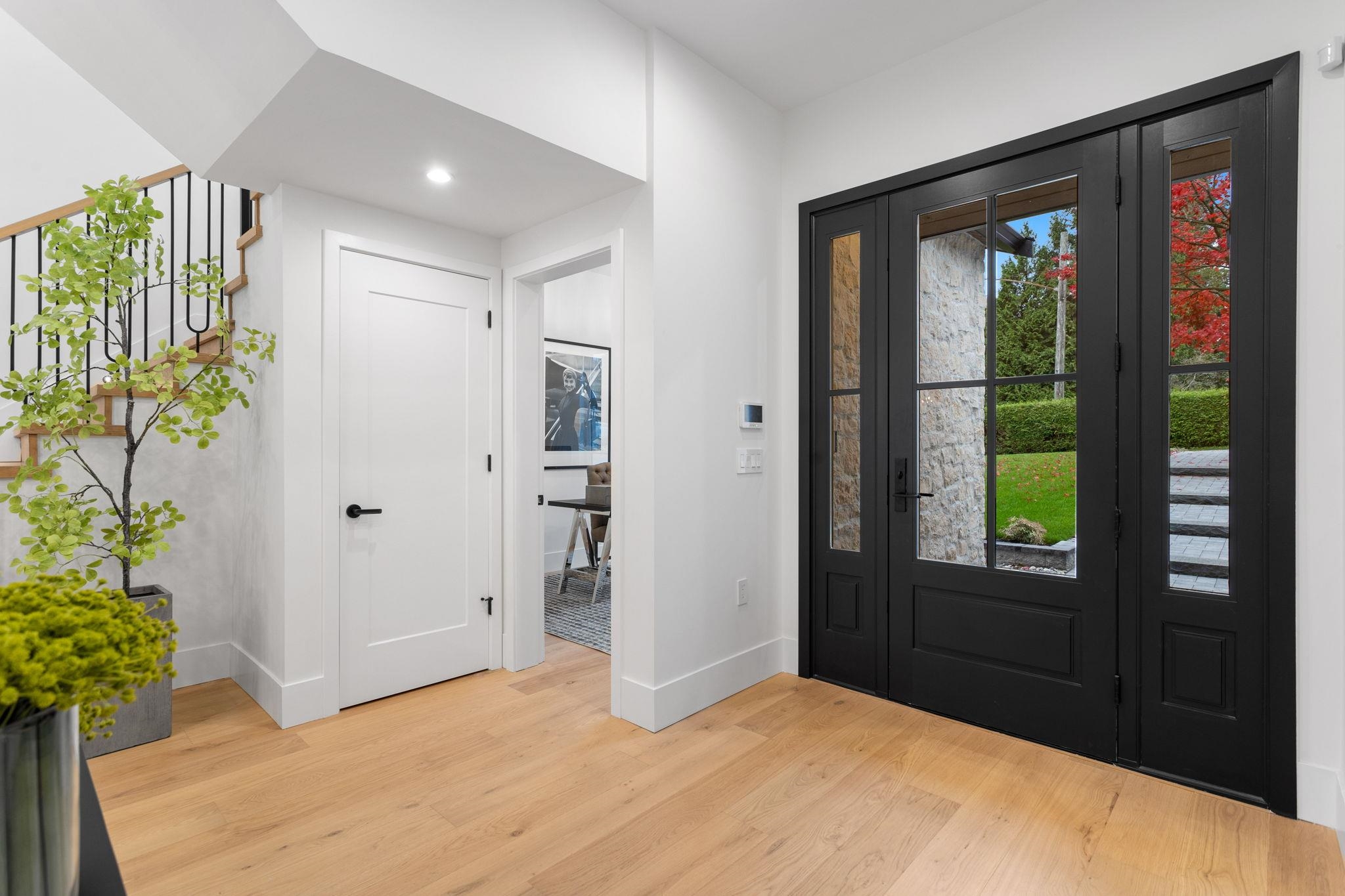 Listing image of 1204 GLADSTONE AVENUE