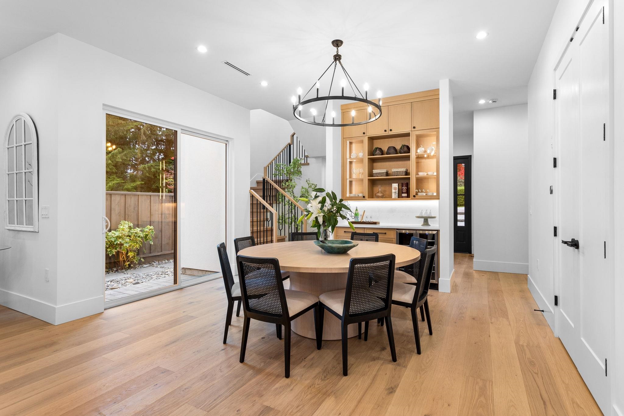 Listing image of 1204 GLADSTONE AVENUE