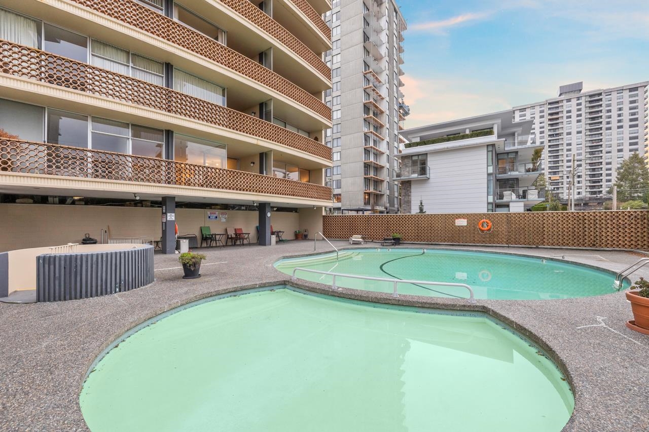 Listing image of 101 2135 ARGYLE AVENUE