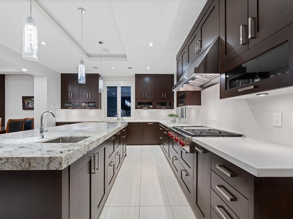 Listing image of 1355 WHITBY ROAD