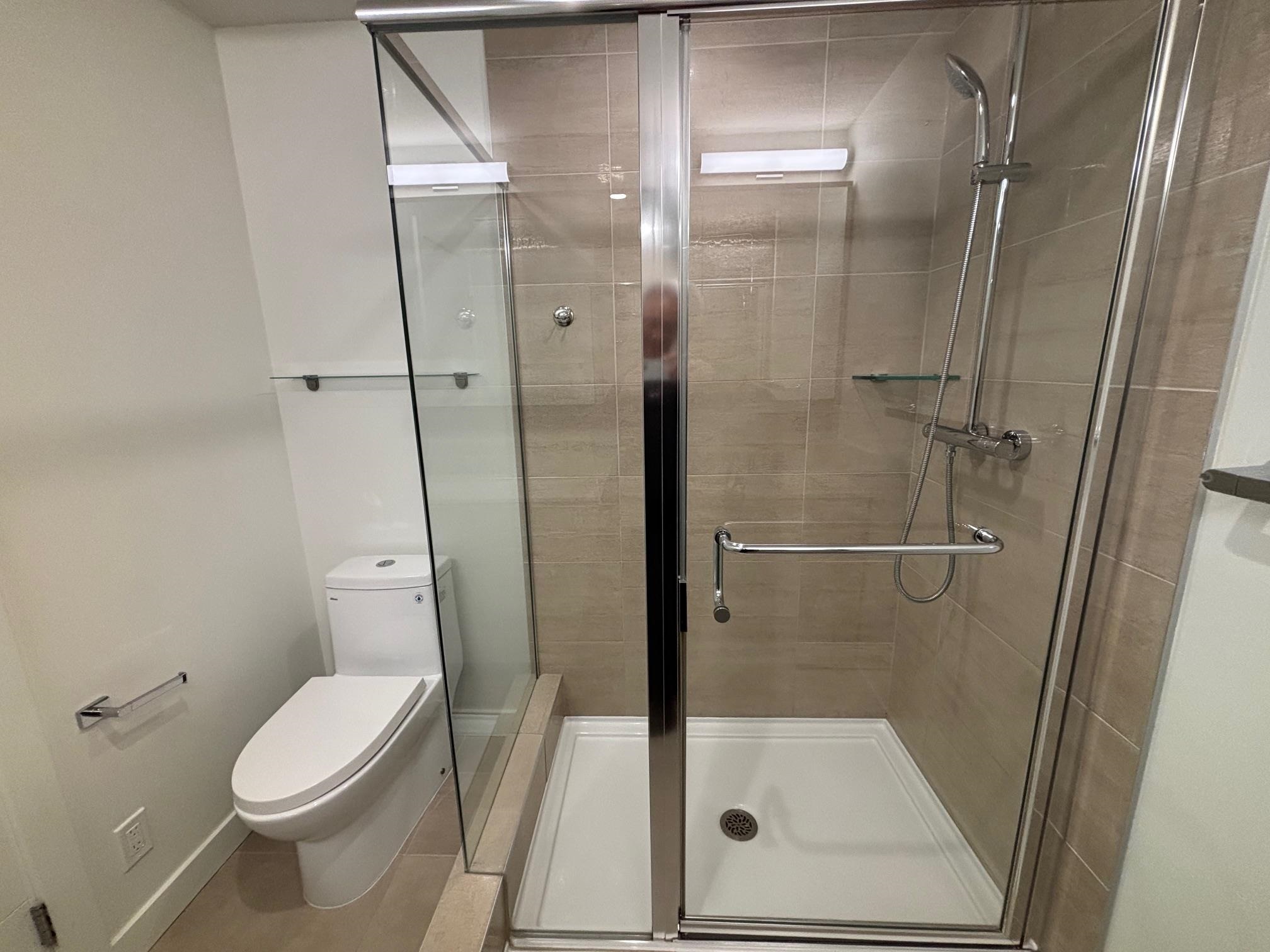 Listing image of 121 108 E 8TH STREET