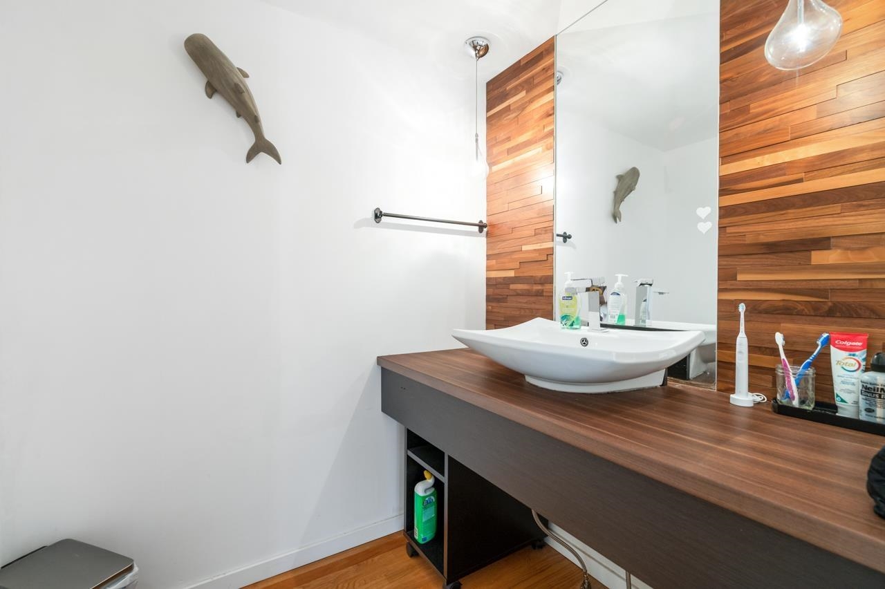 Listing image of 5344 CLIFFRIDGE AVENUE