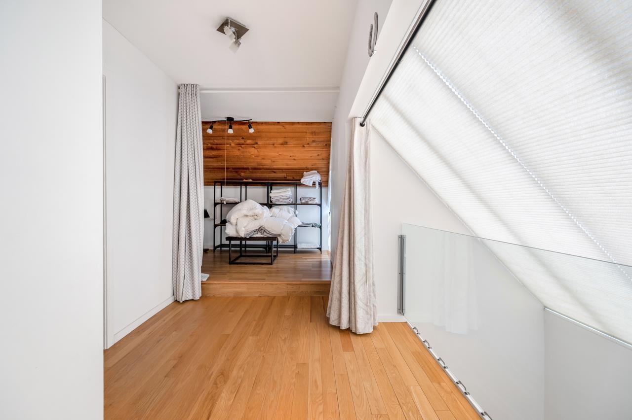 Listing image of 5344 CLIFFRIDGE AVENUE