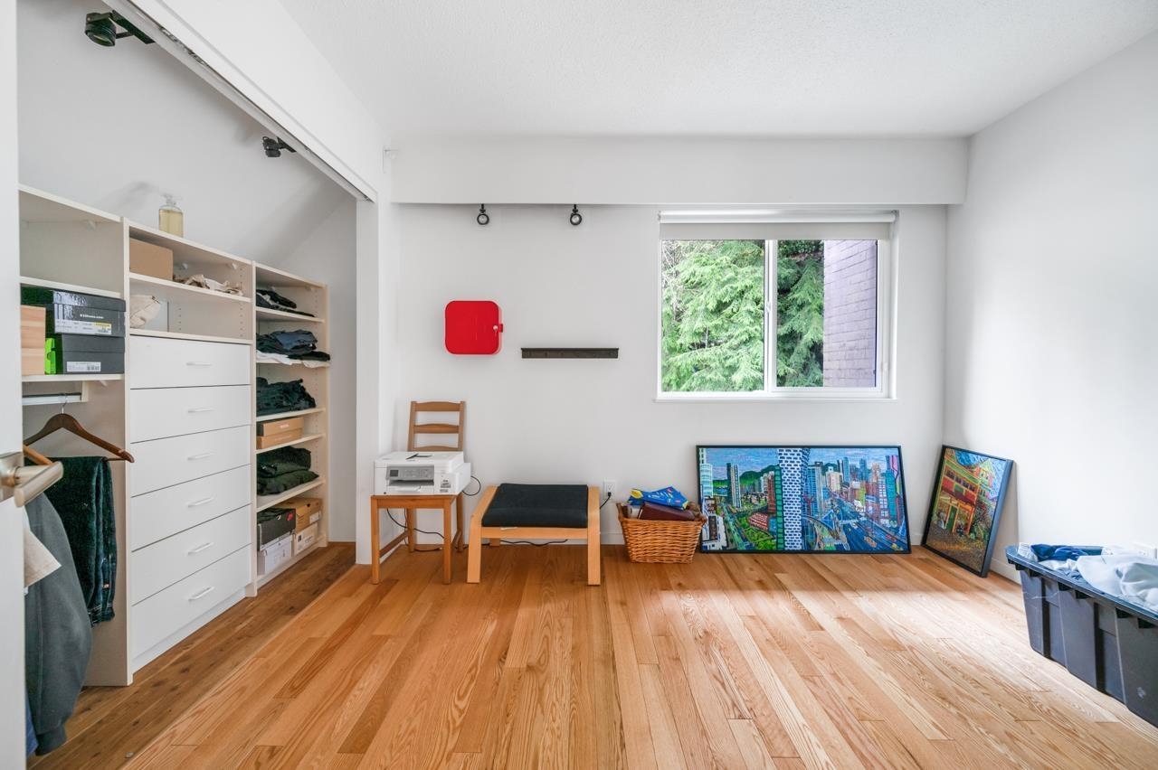 Listing image of 5344 CLIFFRIDGE AVENUE