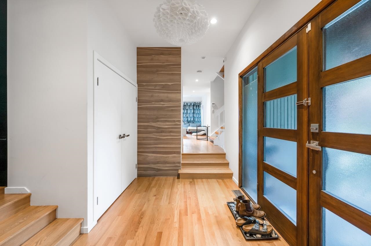 Listing image of 5344 CLIFFRIDGE AVENUE