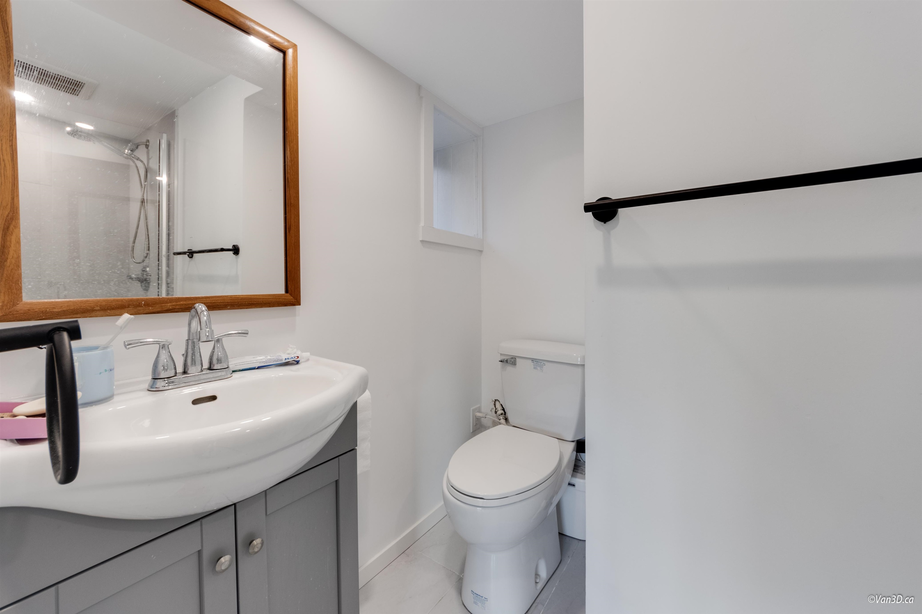 Listing image of 2317 KINGS AVENUE