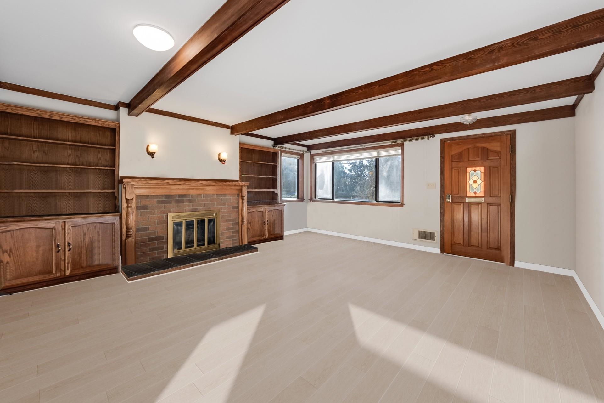Listing image of 2317 KINGS AVENUE
