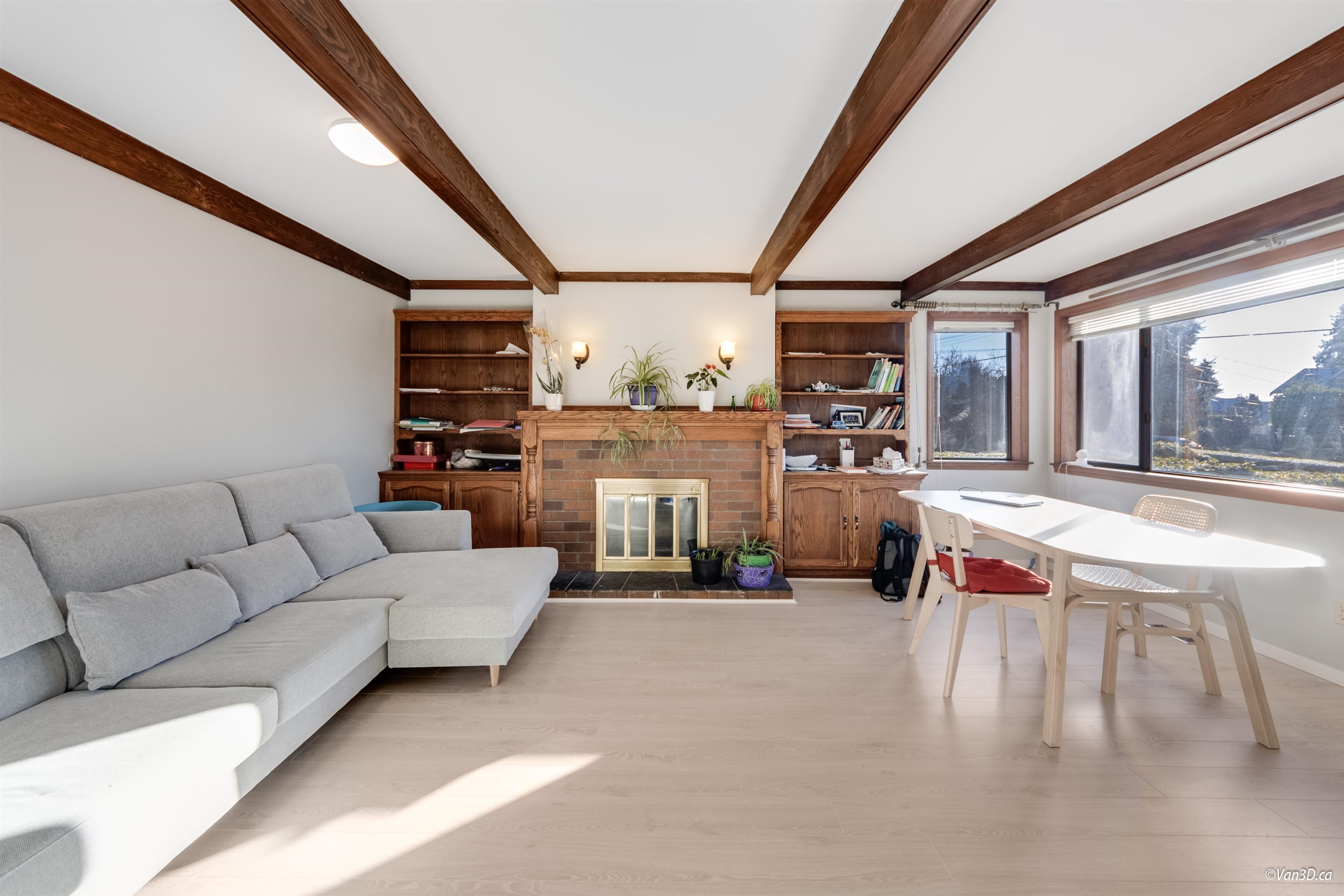 Listing image of 2317 KINGS AVENUE