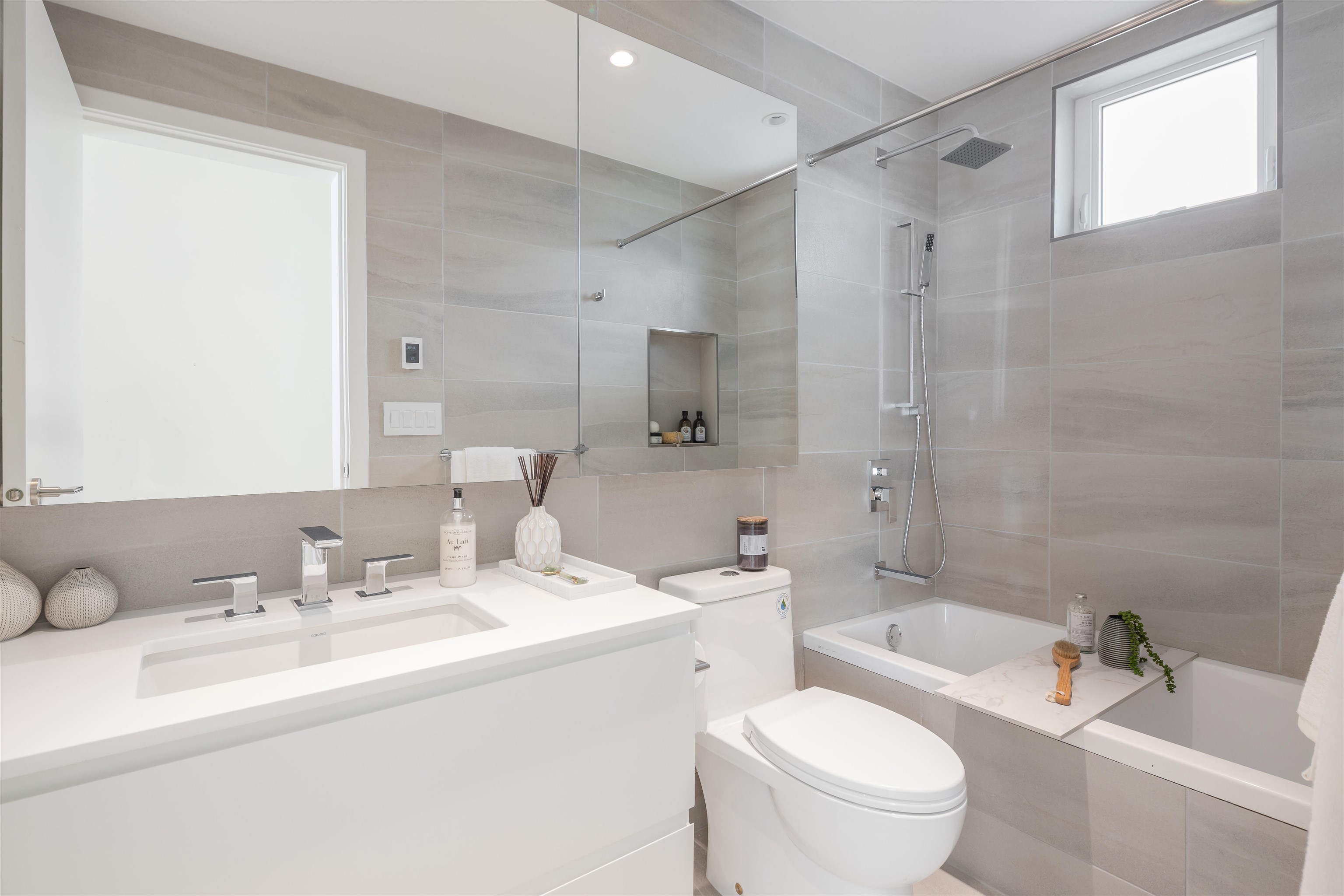 Listing image of 584 ARTHUR ERICKSON PLACE