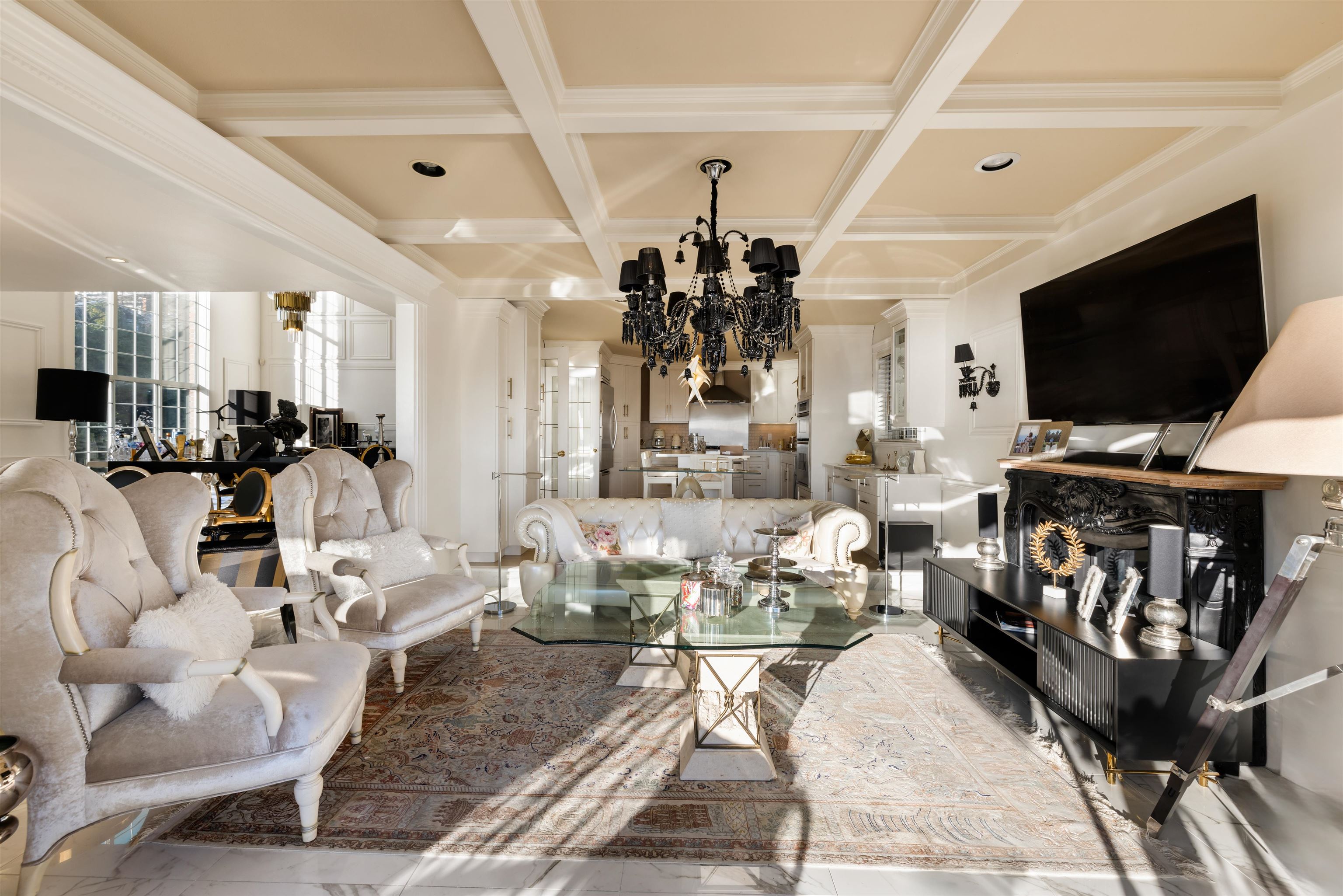 Listing image of 2198 ROSEBERY AVENUE