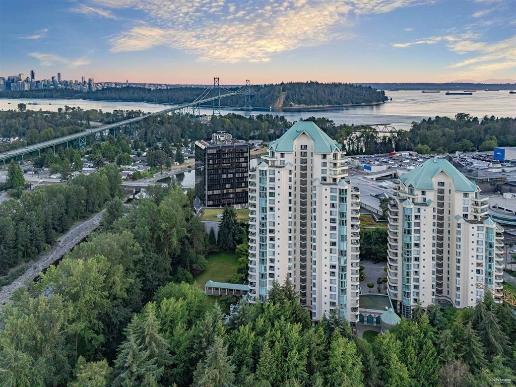 Listing image of 19A 328 TAYLOR WAY