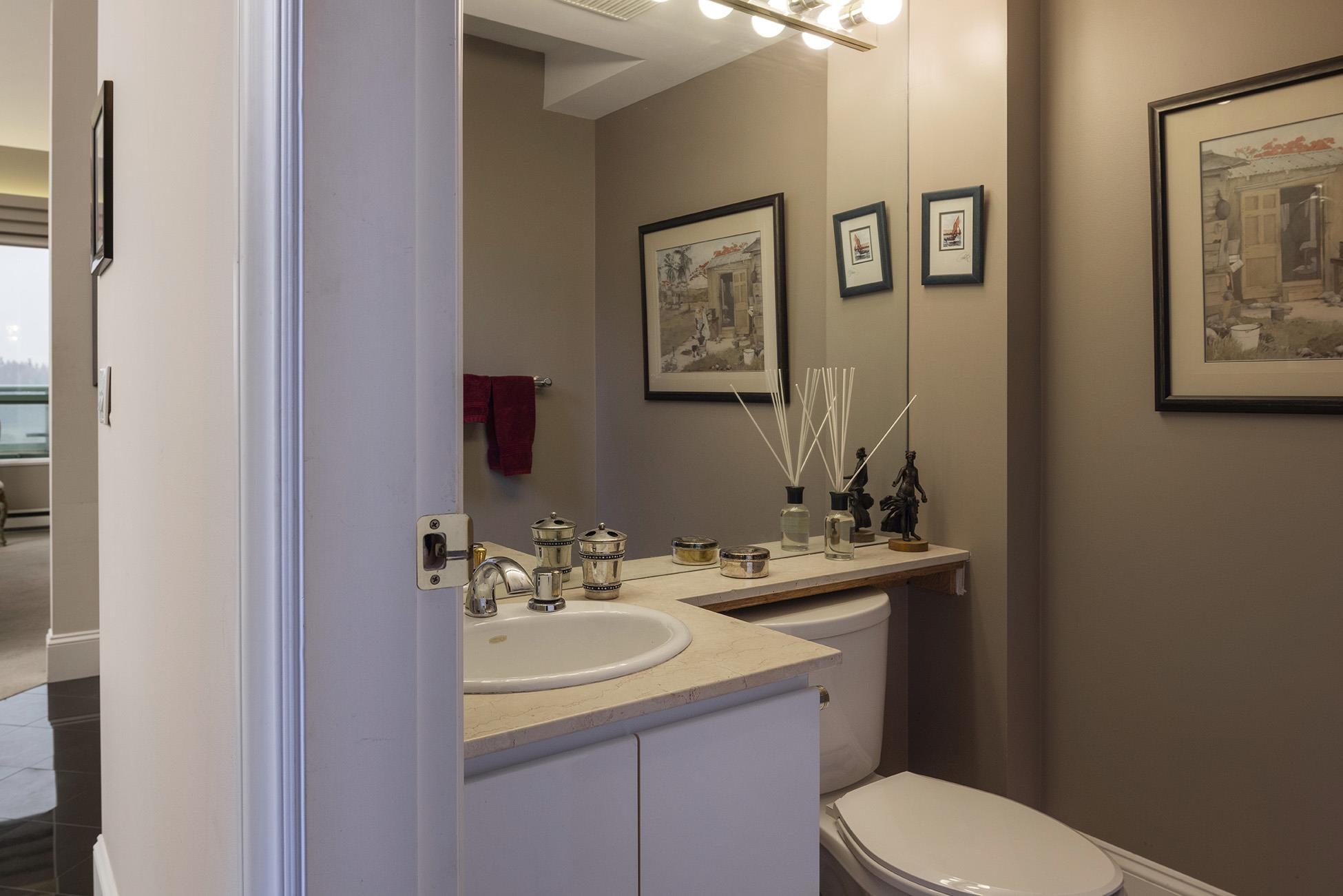 Listing image of 19A 328 TAYLOR WAY