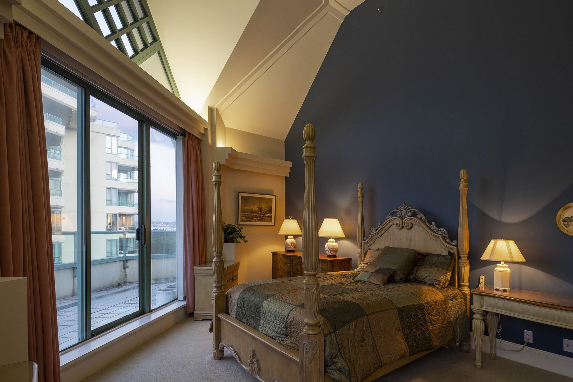 Listing image of 19A 328 TAYLOR WAY