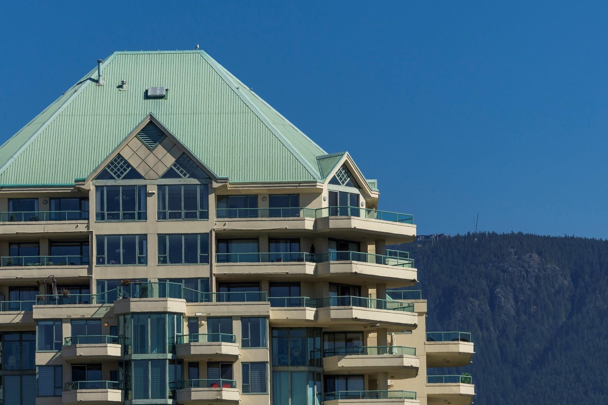 Listing image of 19A 328 TAYLOR WAY
