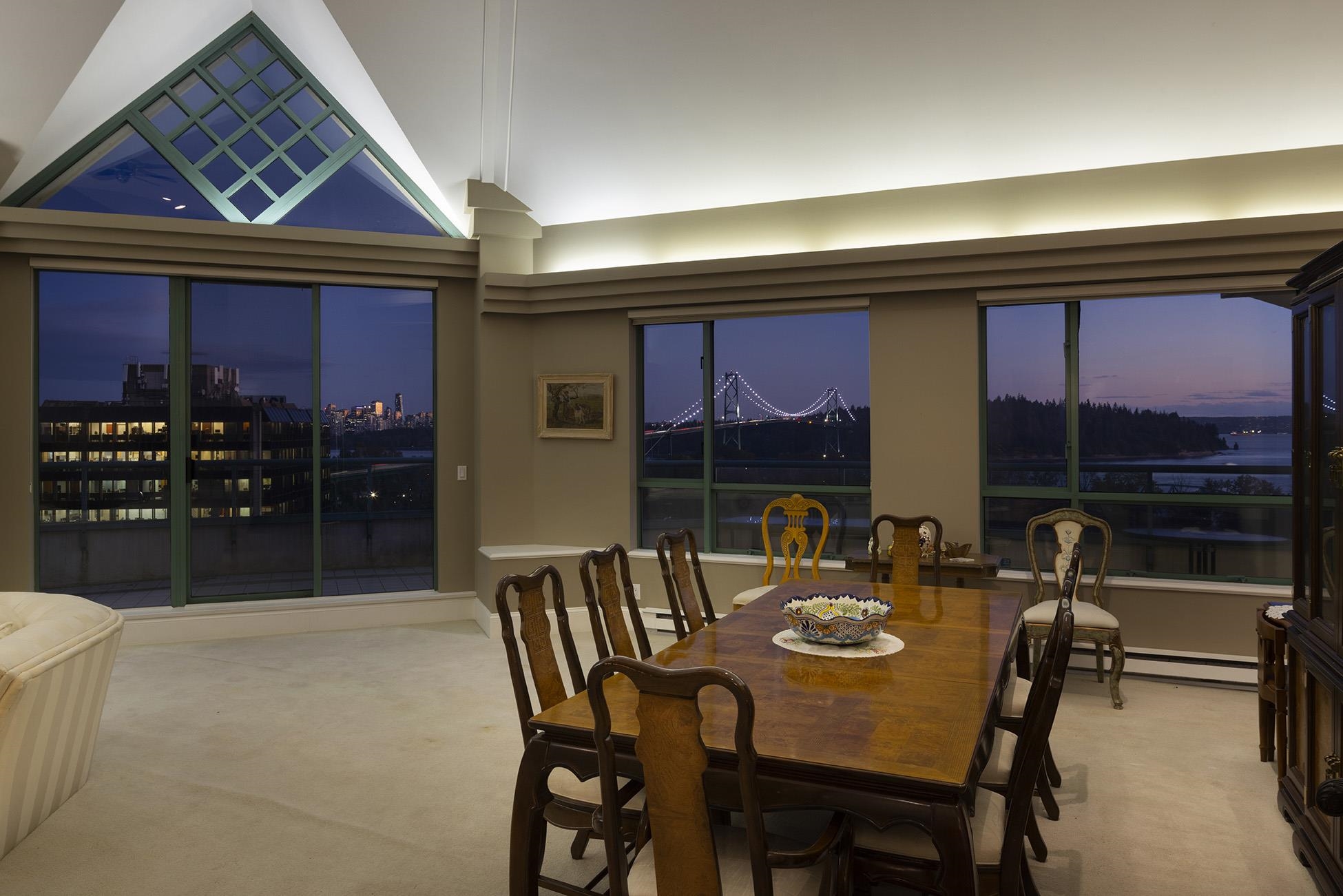 Listing image of 19A 328 TAYLOR WAY