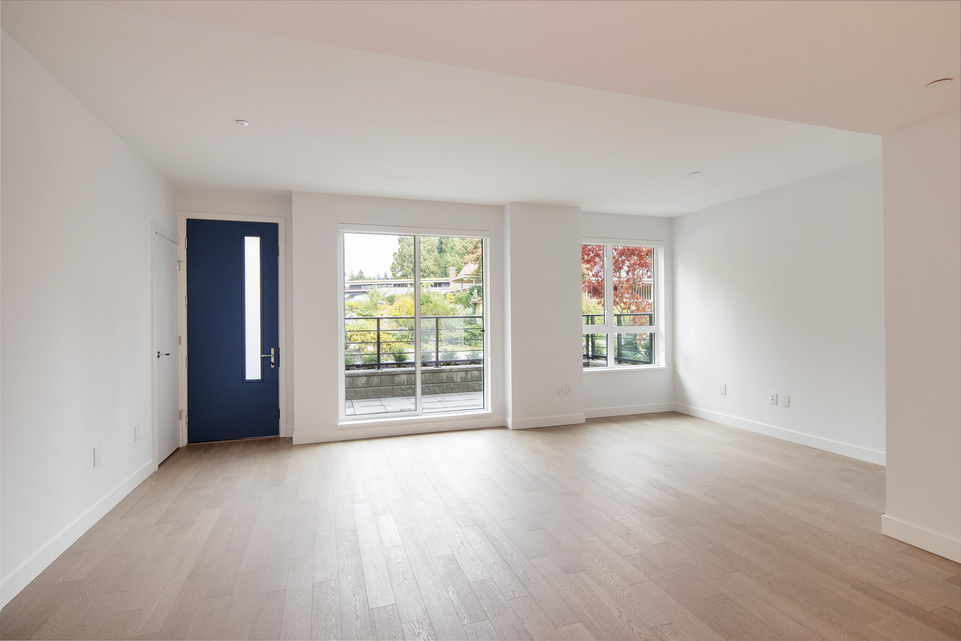 Listing image of 106 1055 RIDGEWOOD DRIVE