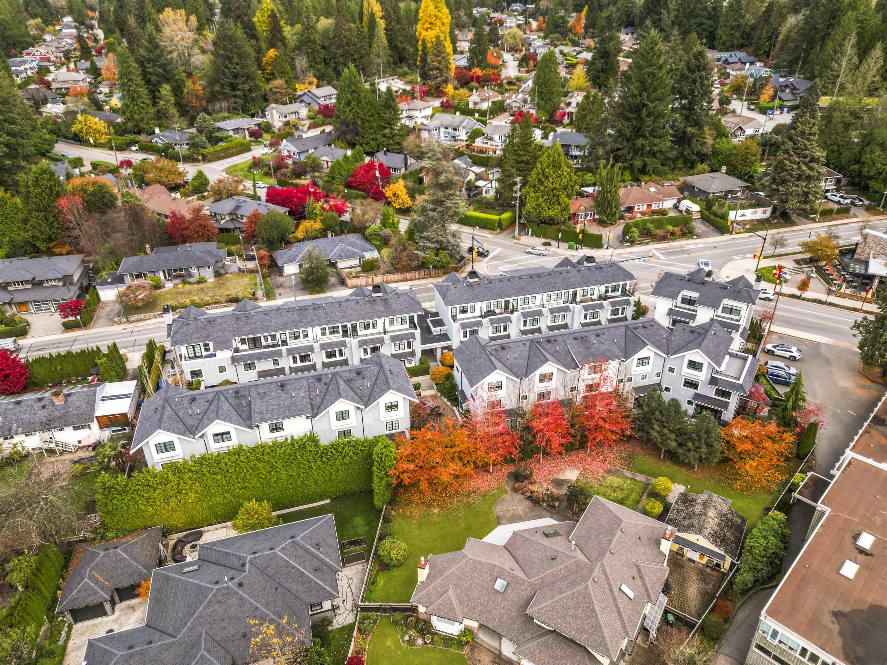 Listing image of 5 1133 RIDGEWOOD DRIVE