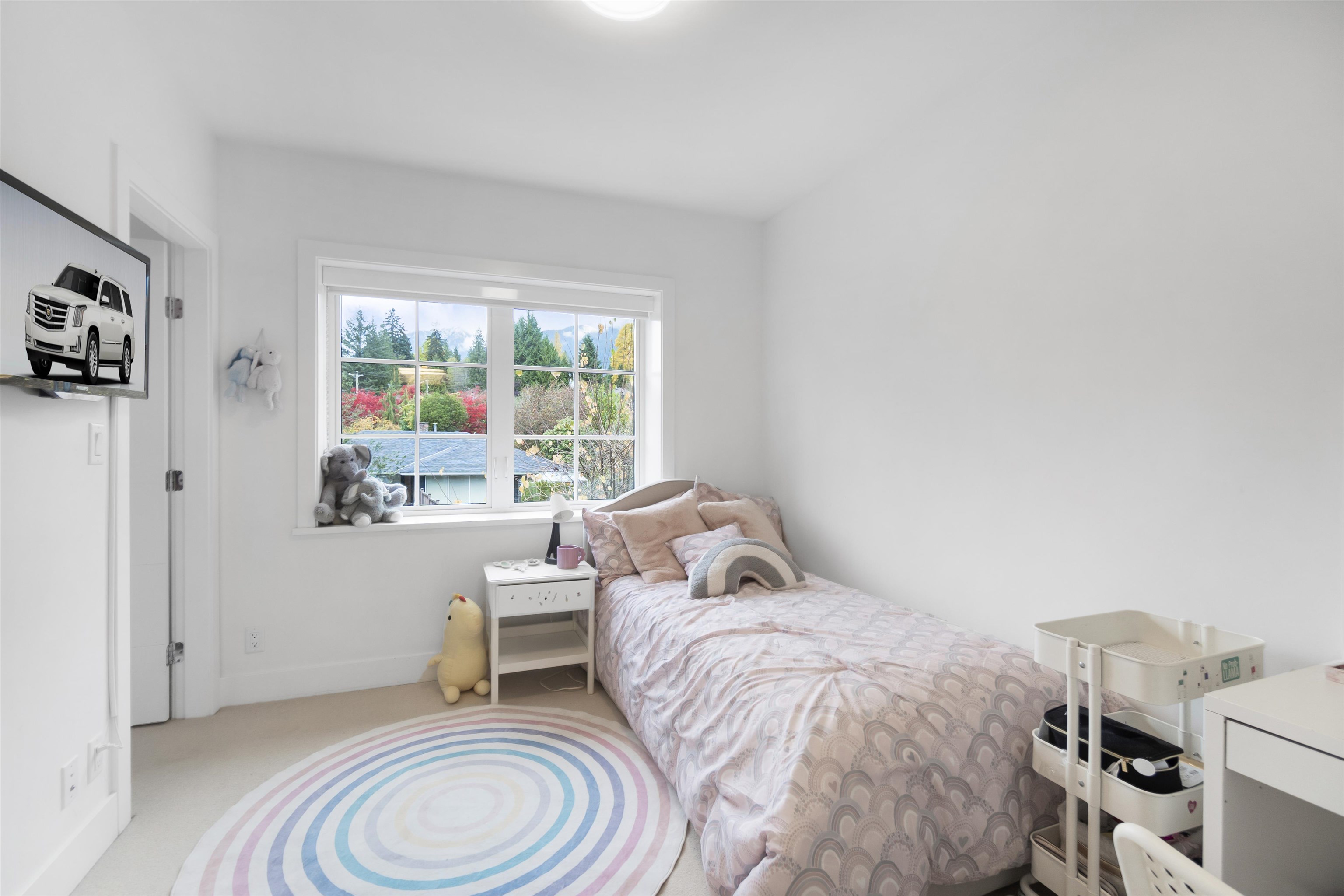 Listing image of 5 1133 RIDGEWOOD DRIVE
