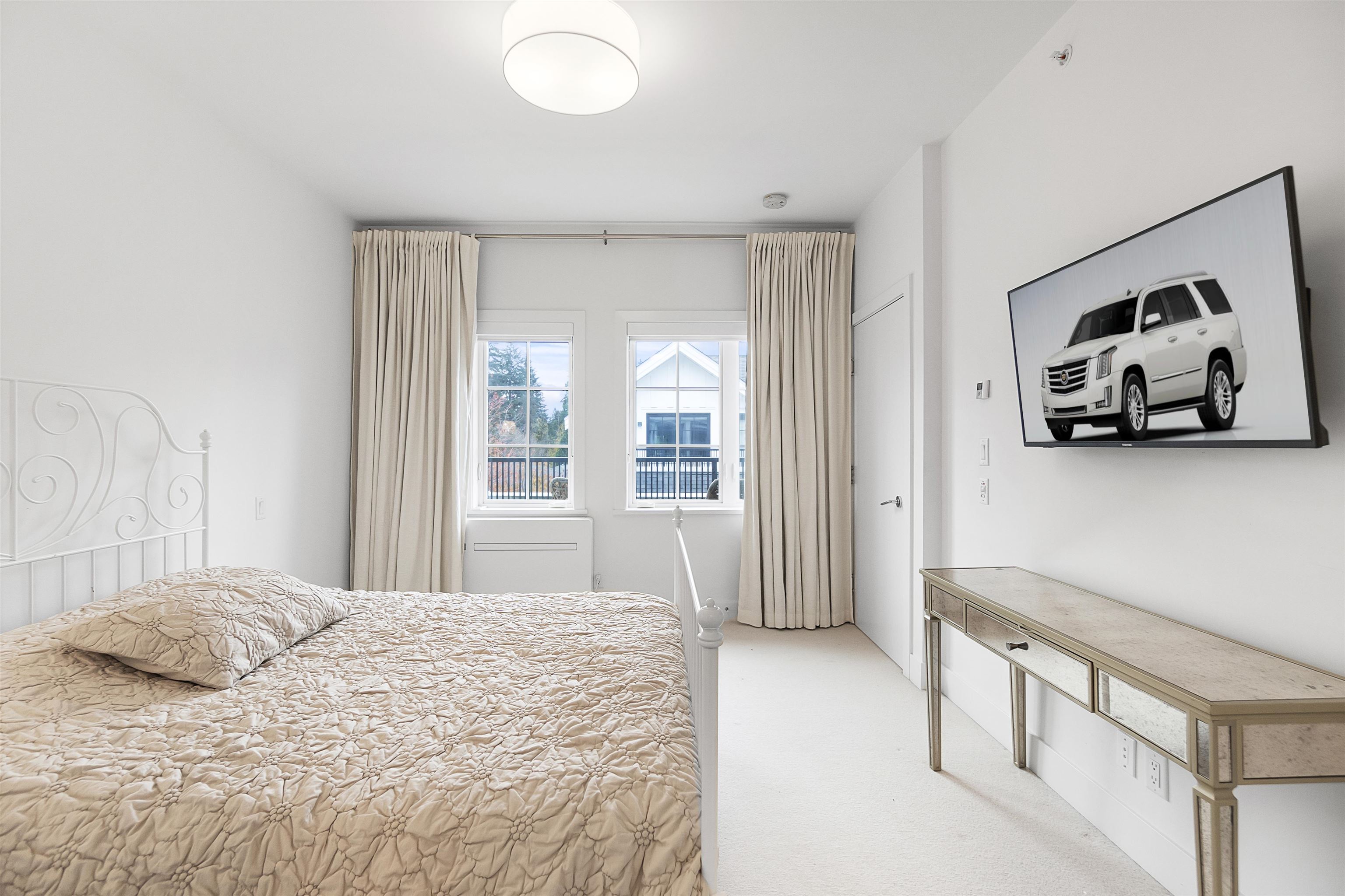 Listing image of 5 1133 RIDGEWOOD DRIVE