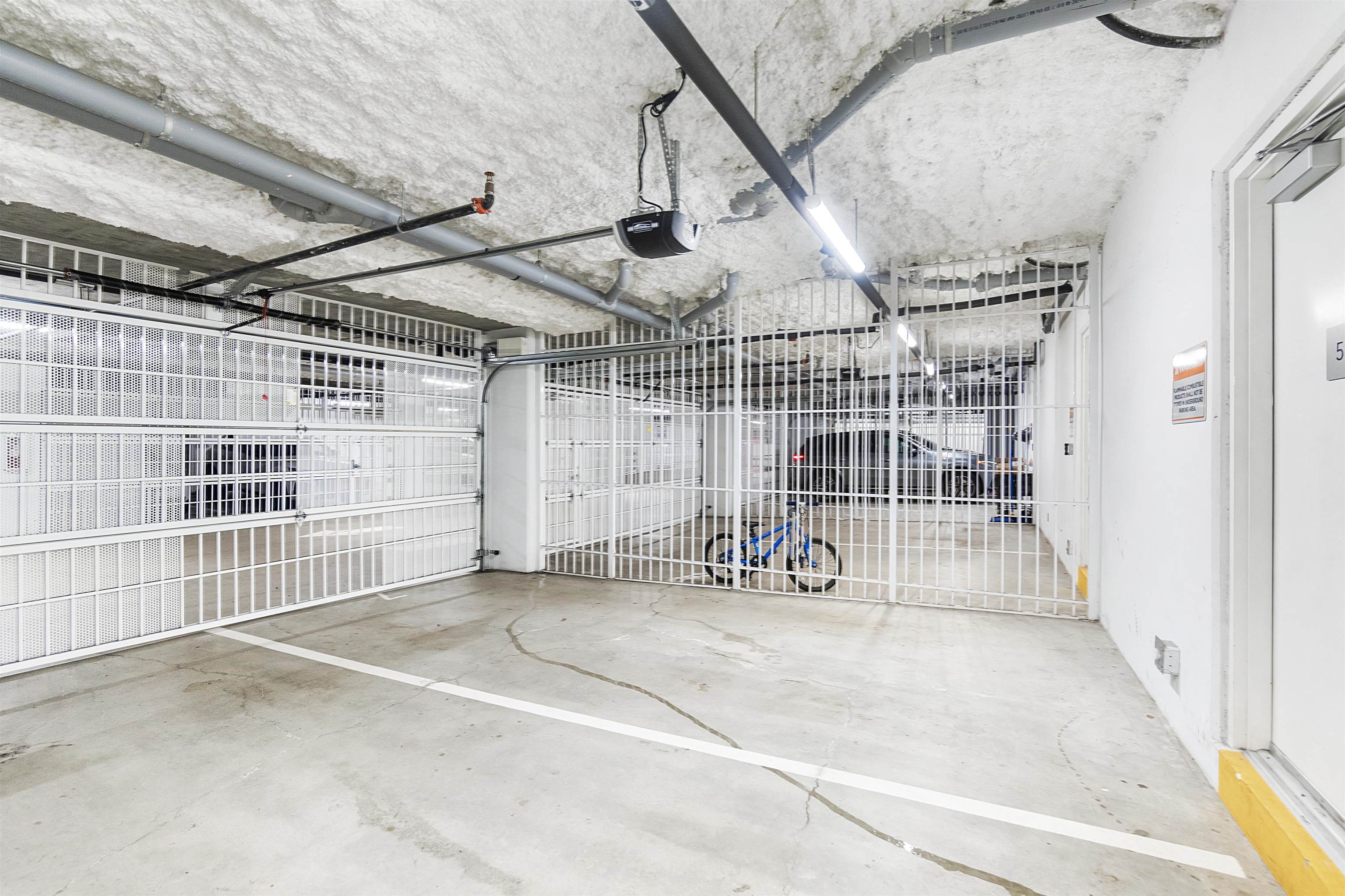 Listing image of 5 1133 RIDGEWOOD DRIVE