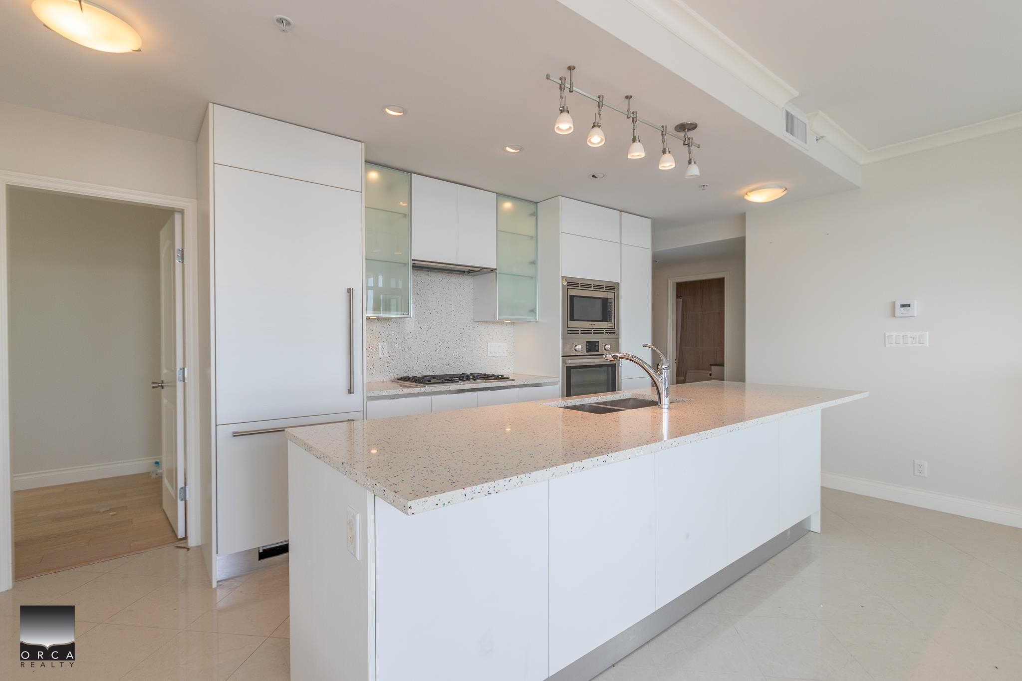 Listing image of 401 199 VICTORY SHIP WAY
