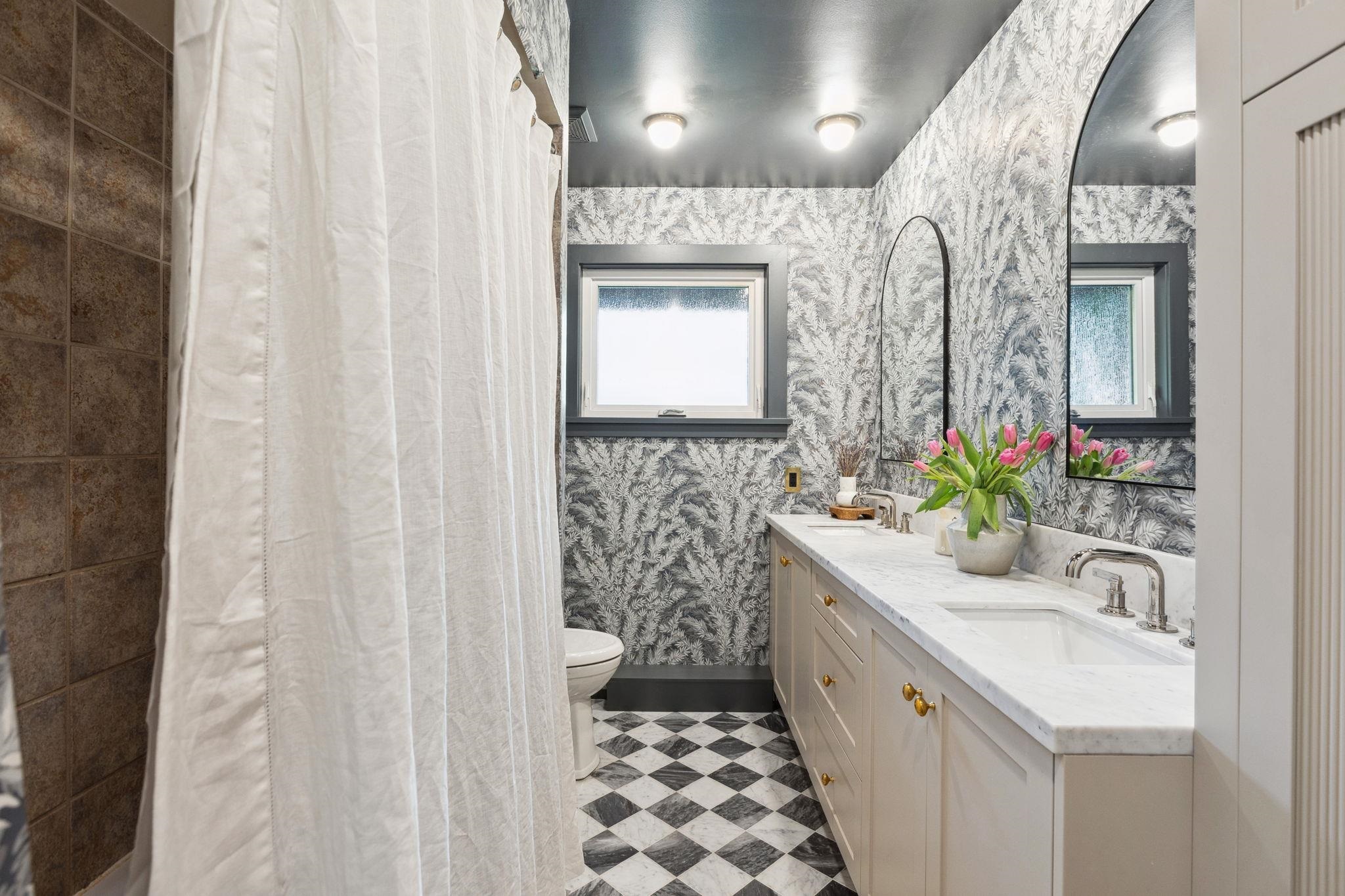 Listing image of 1157 W 23RD STREET
