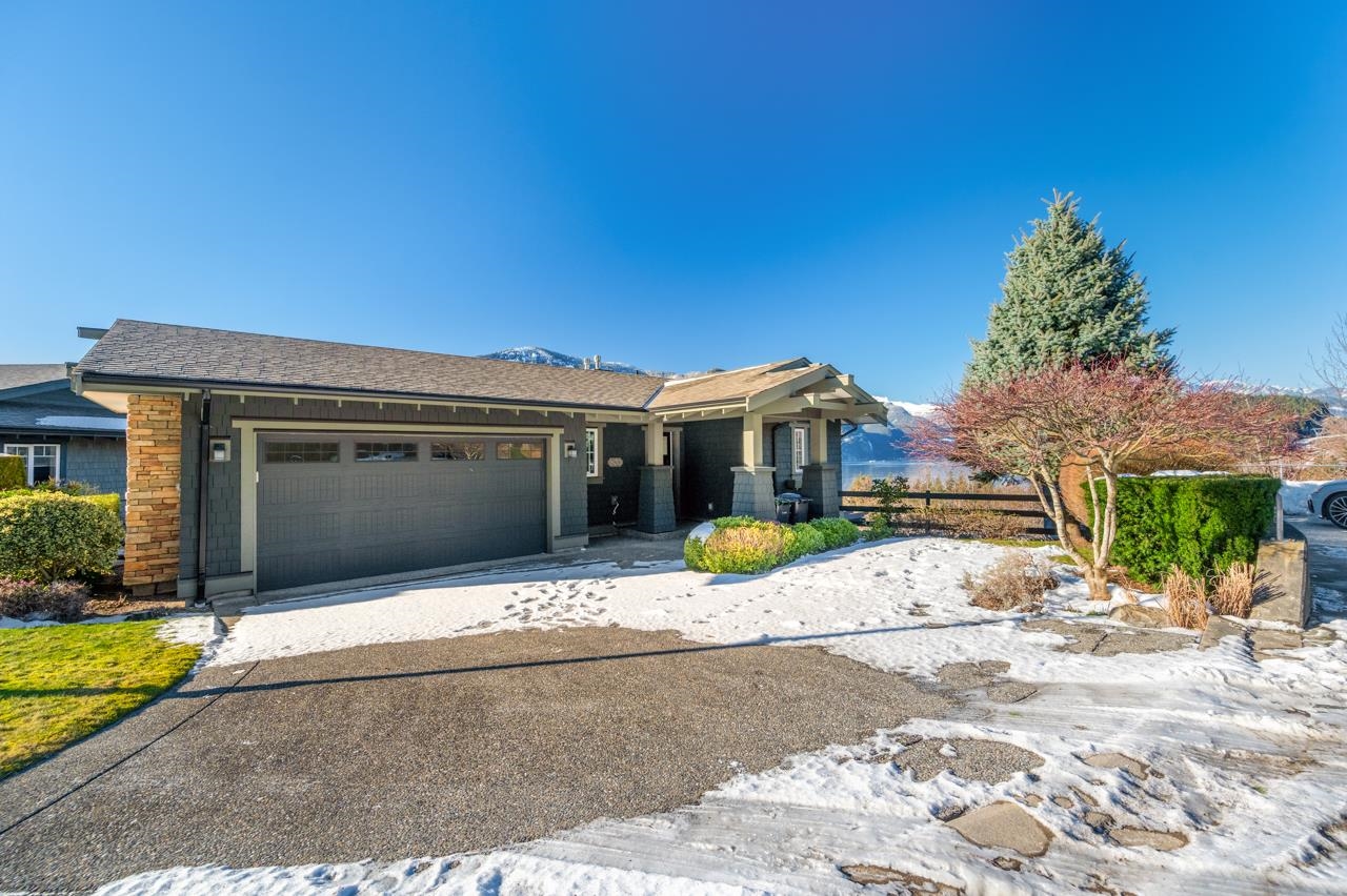Listing image of 800 OCEAN CREST DRIVE