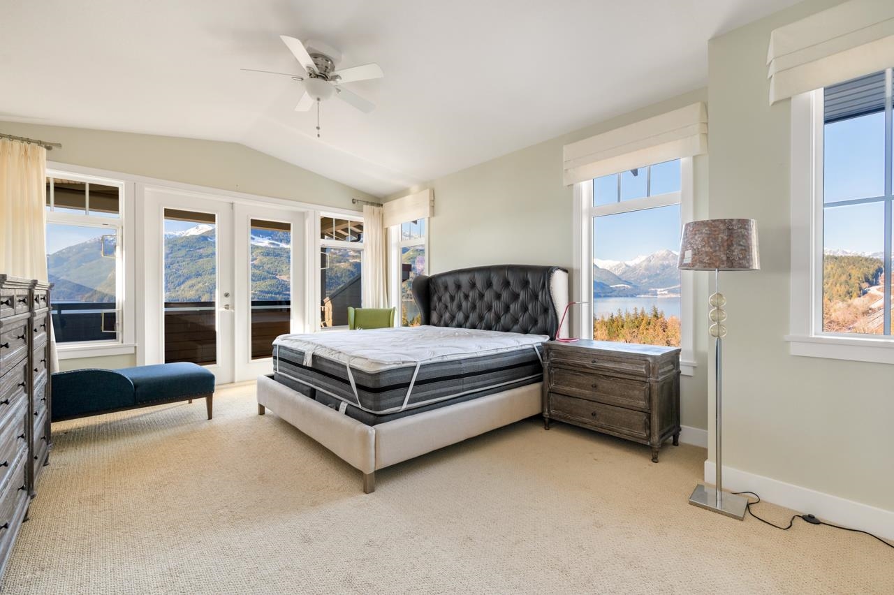 Listing image of 800 OCEAN CREST DRIVE