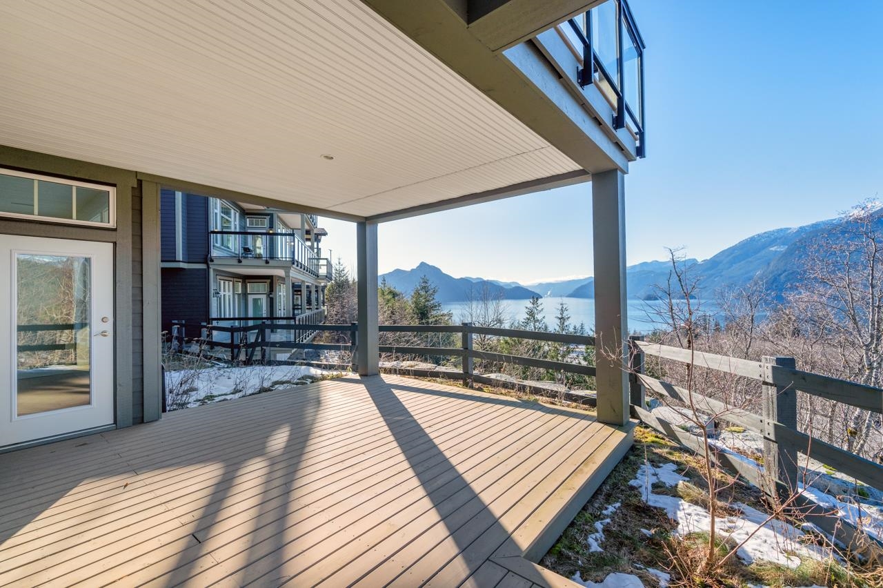 Listing image of 800 OCEAN CREST DRIVE