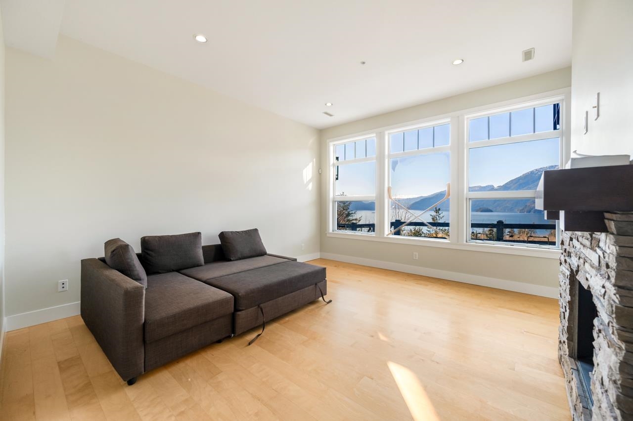 Listing image of 800 OCEAN CREST DRIVE