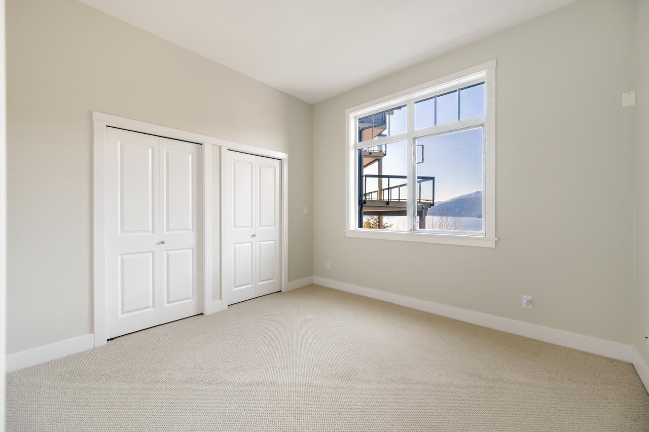 Listing image of 800 OCEAN CREST DRIVE