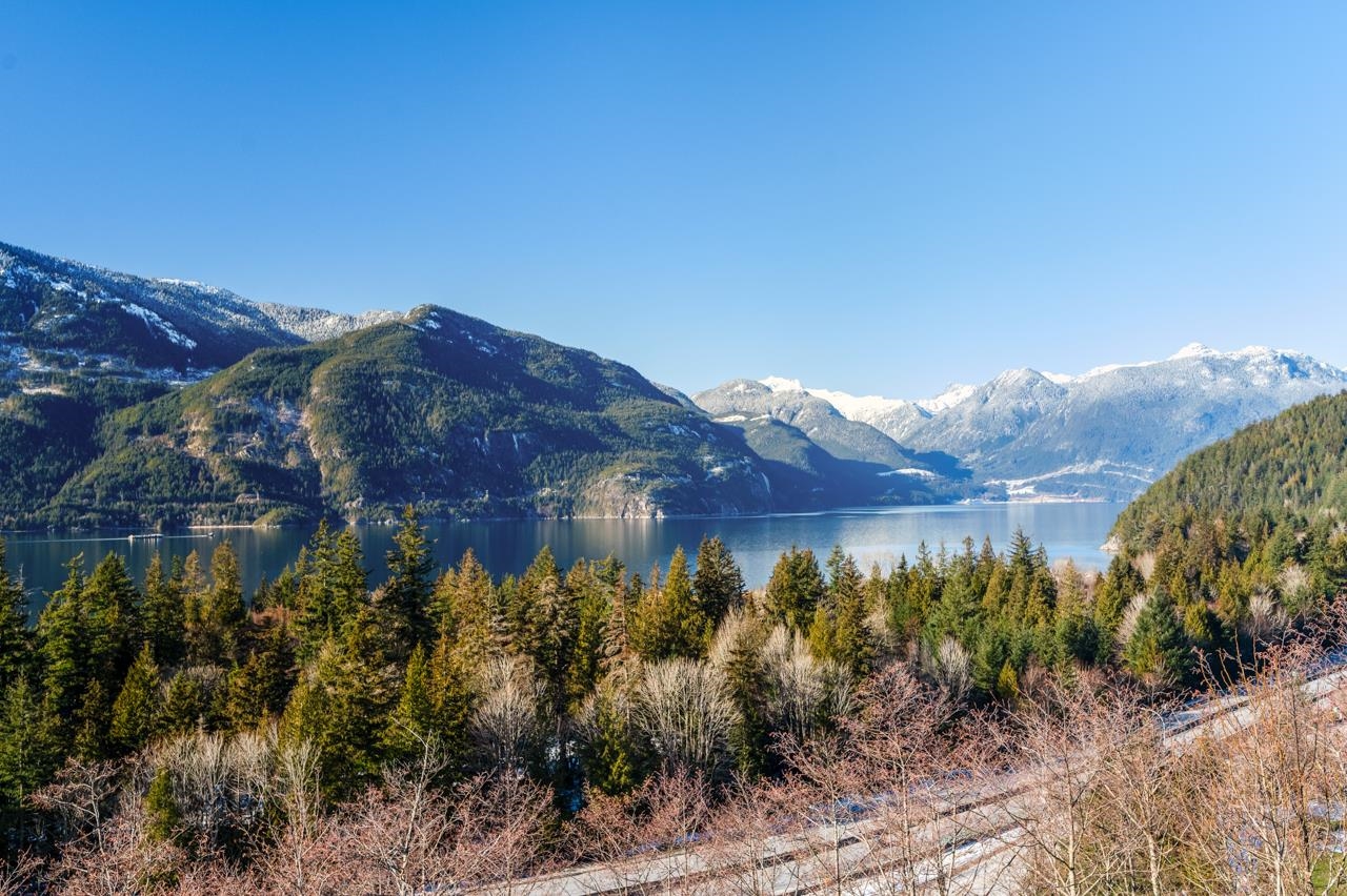 Listing image of 800 OCEAN CREST DRIVE