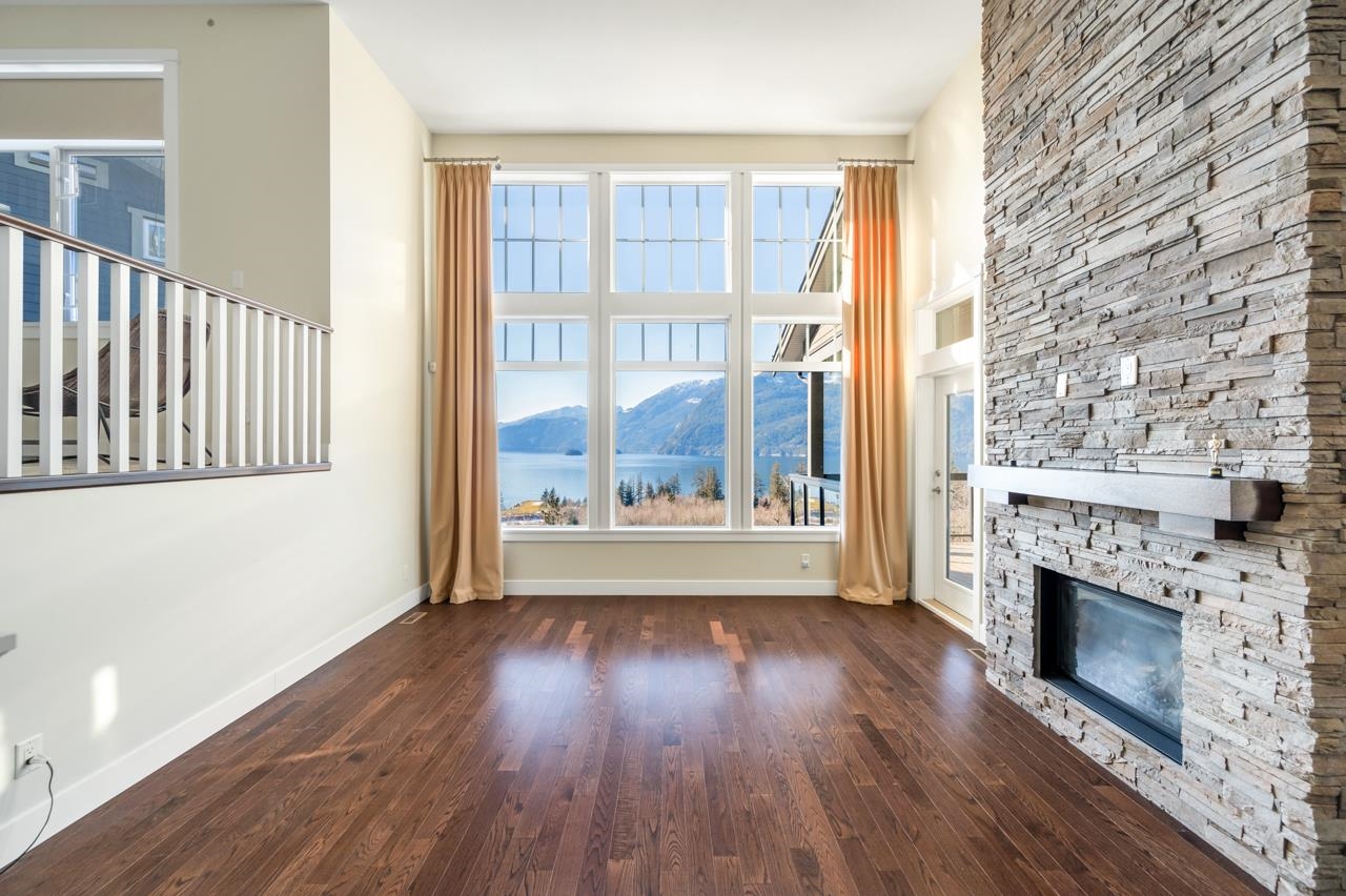 Listing image of 800 OCEAN CREST DRIVE