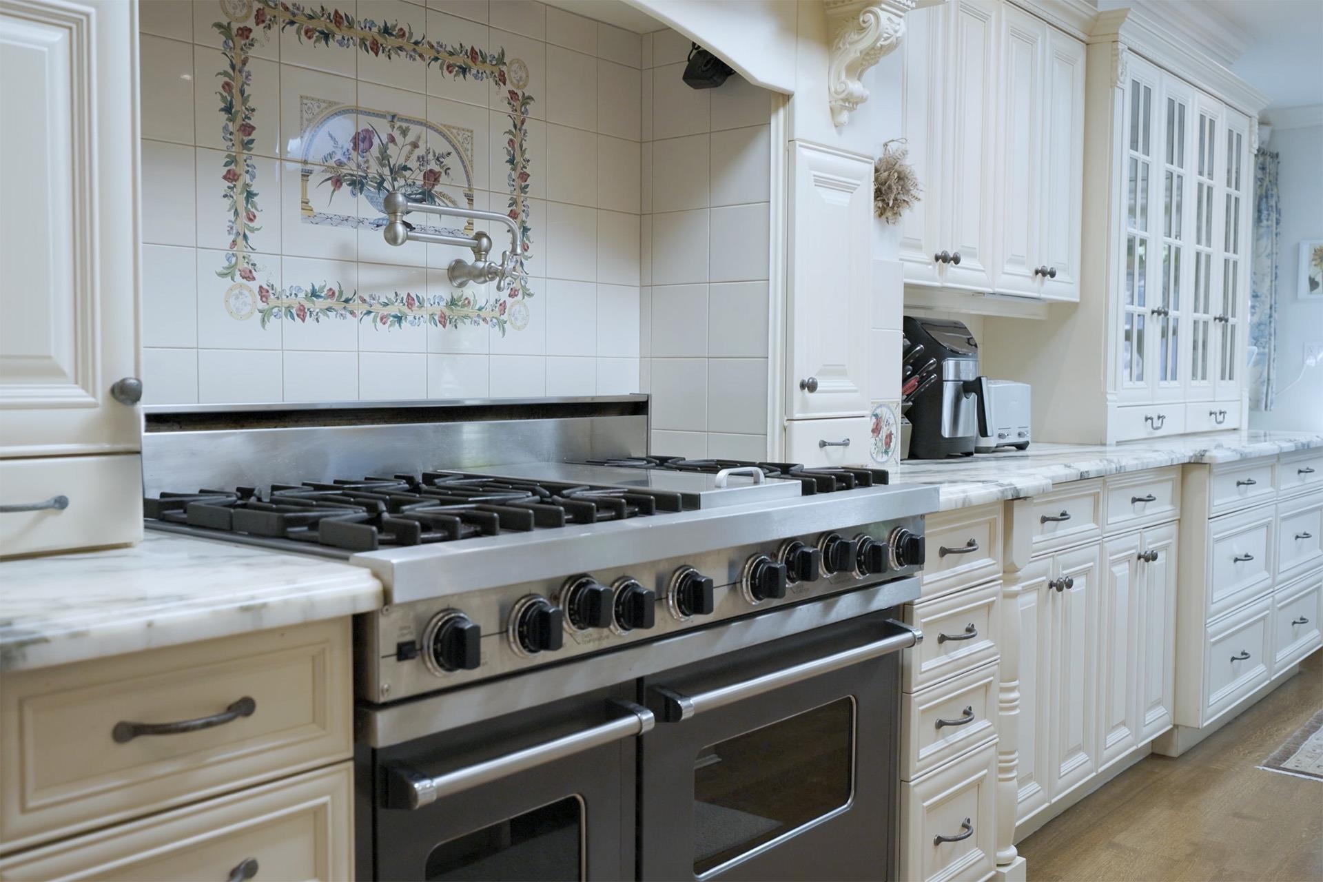 Listing image of 539 NEWCROFT PLACE