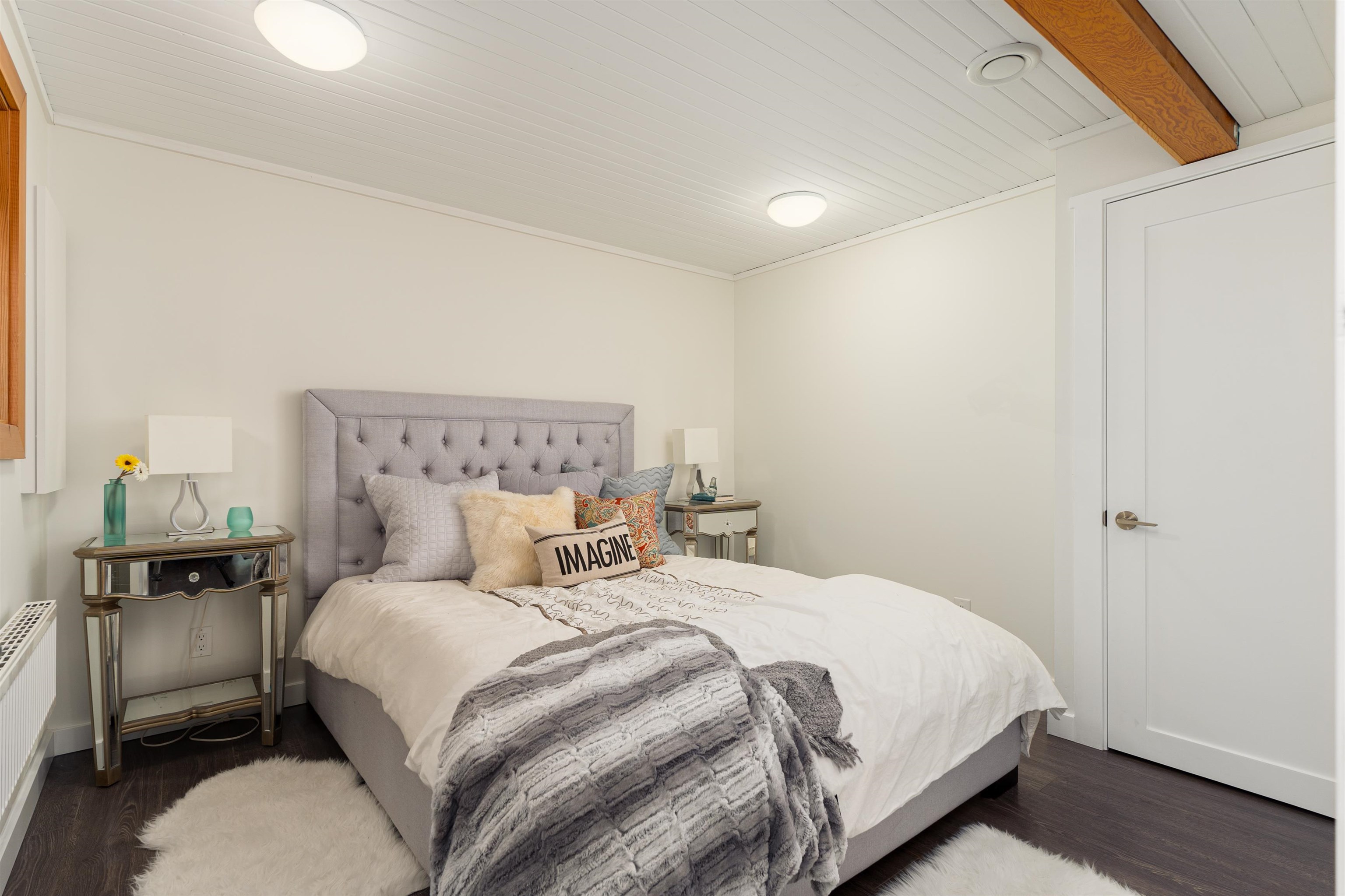 Listing image of 2436 MATHERS AVENUE